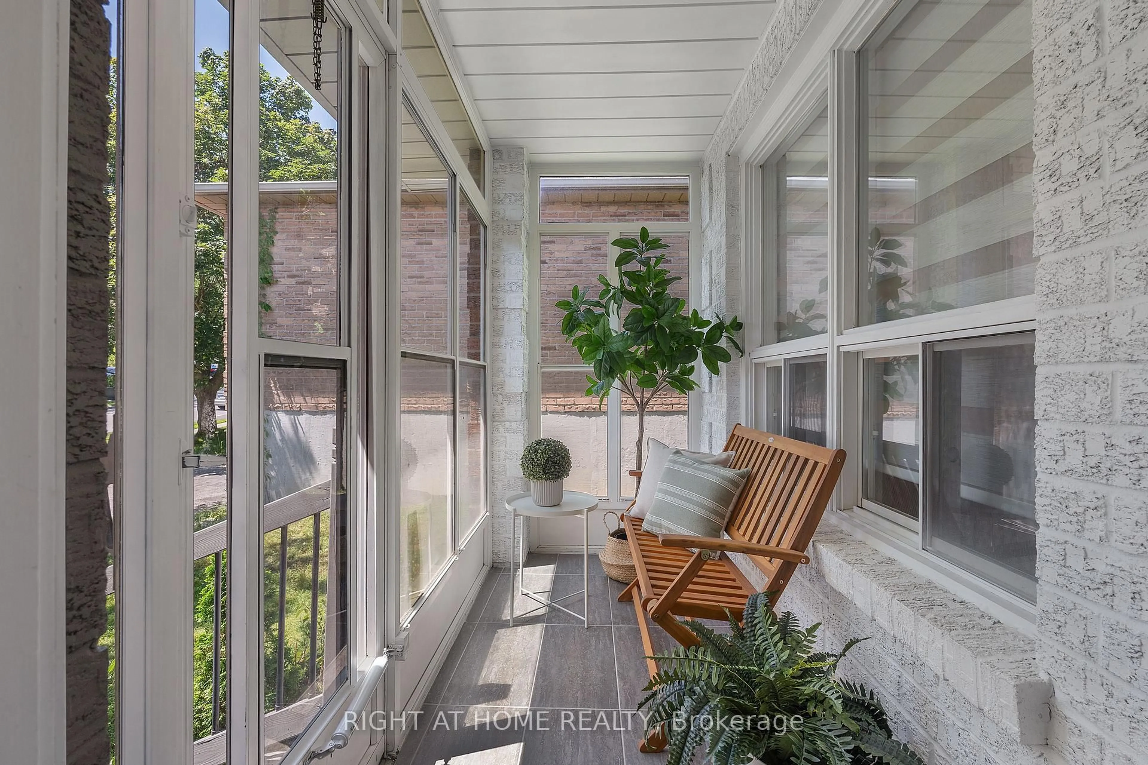 Unknown for 229 Billings Cres, Newmarket Ontario L3Y 7Y8