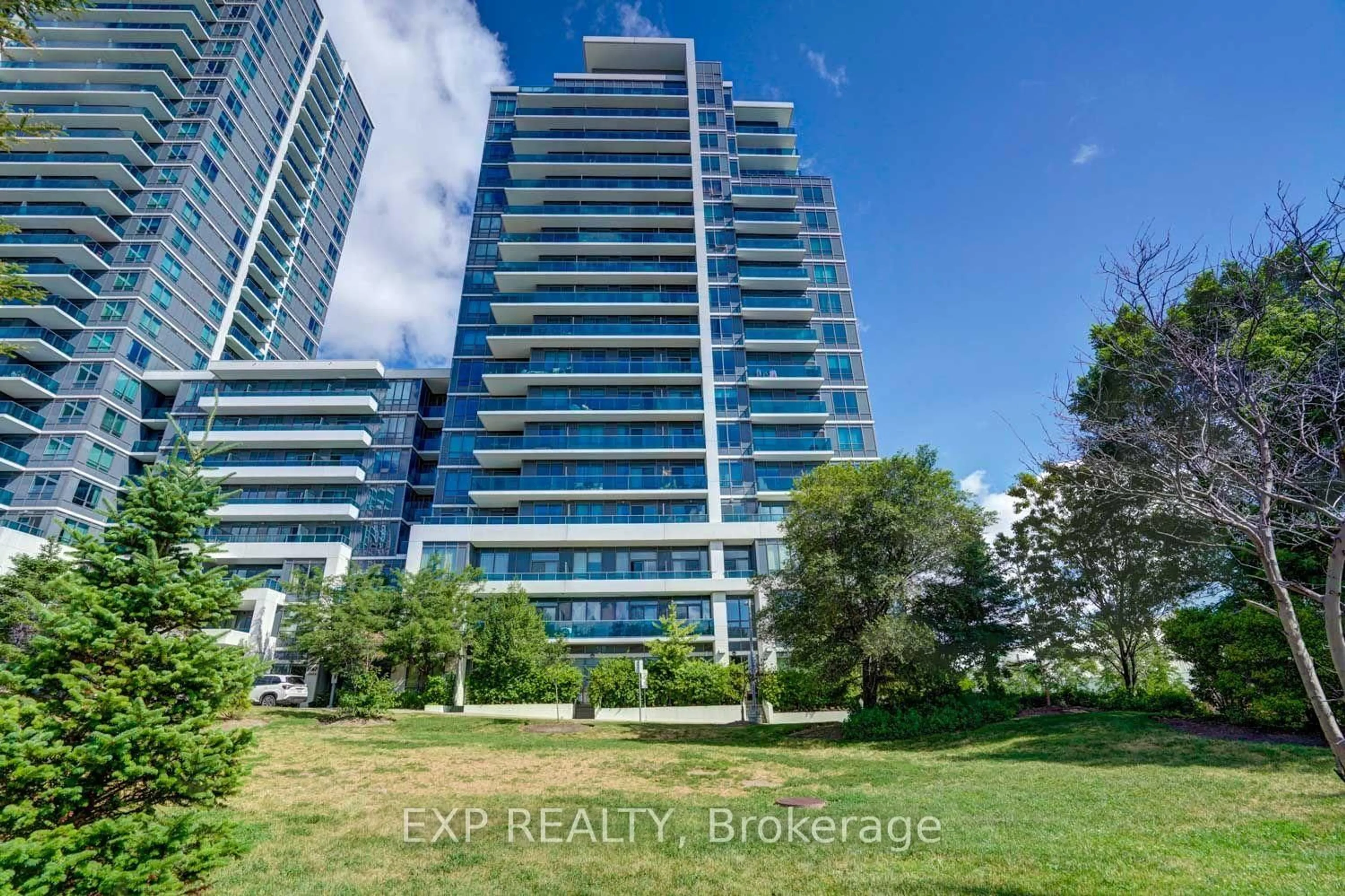 A pic from outside/outdoor area/front of a property/back of a property/a pic from drone, water/lake/river/ocean view for 7167 Yonge St #619, Markham Ontario L3T 0E1