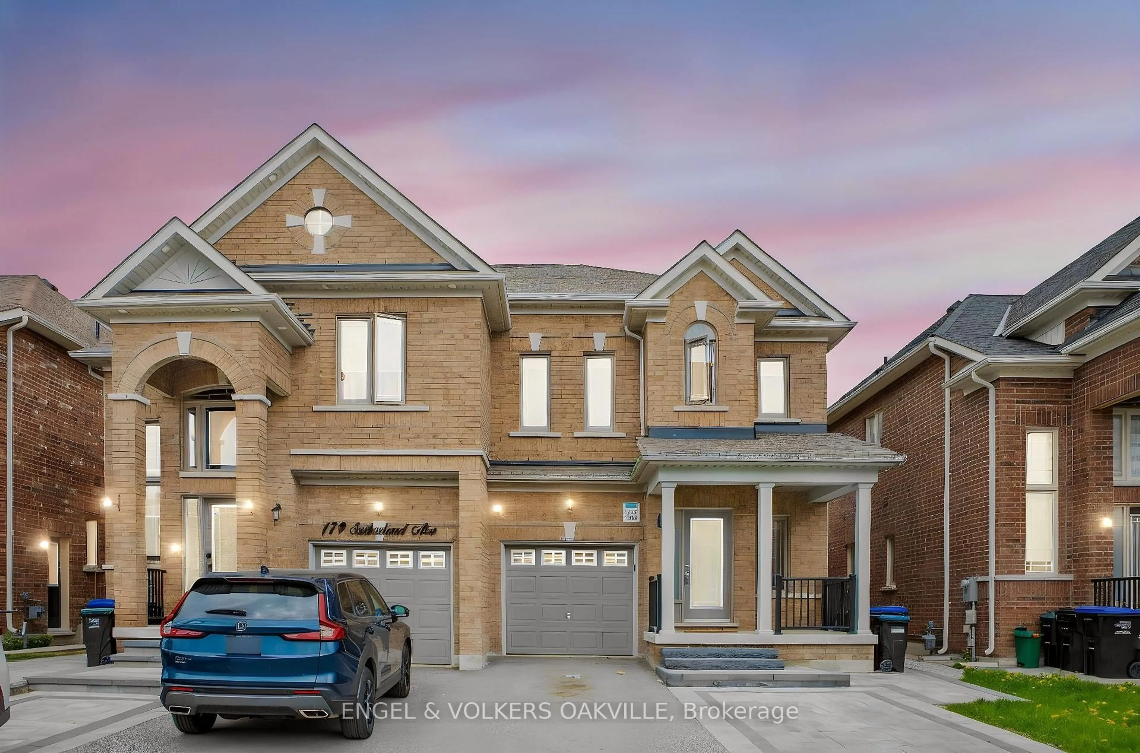 Home with brick exterior material, street for 183 Sutherland Ave, Bradford West Gwillimbury Ontario L3Z 4H6