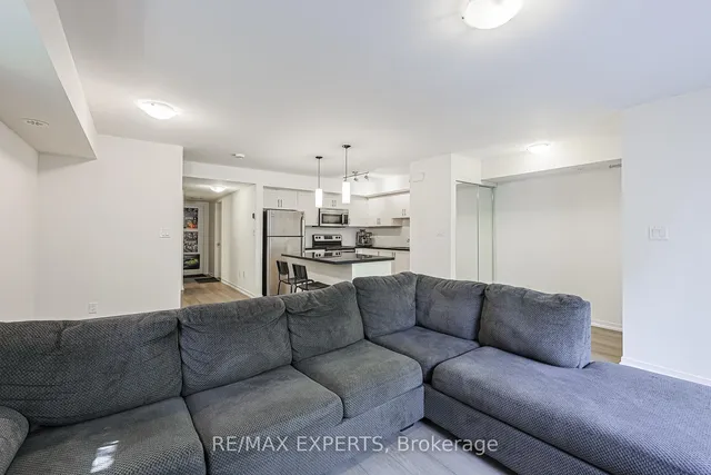 26 Bruce St #B11, Vaughan 3