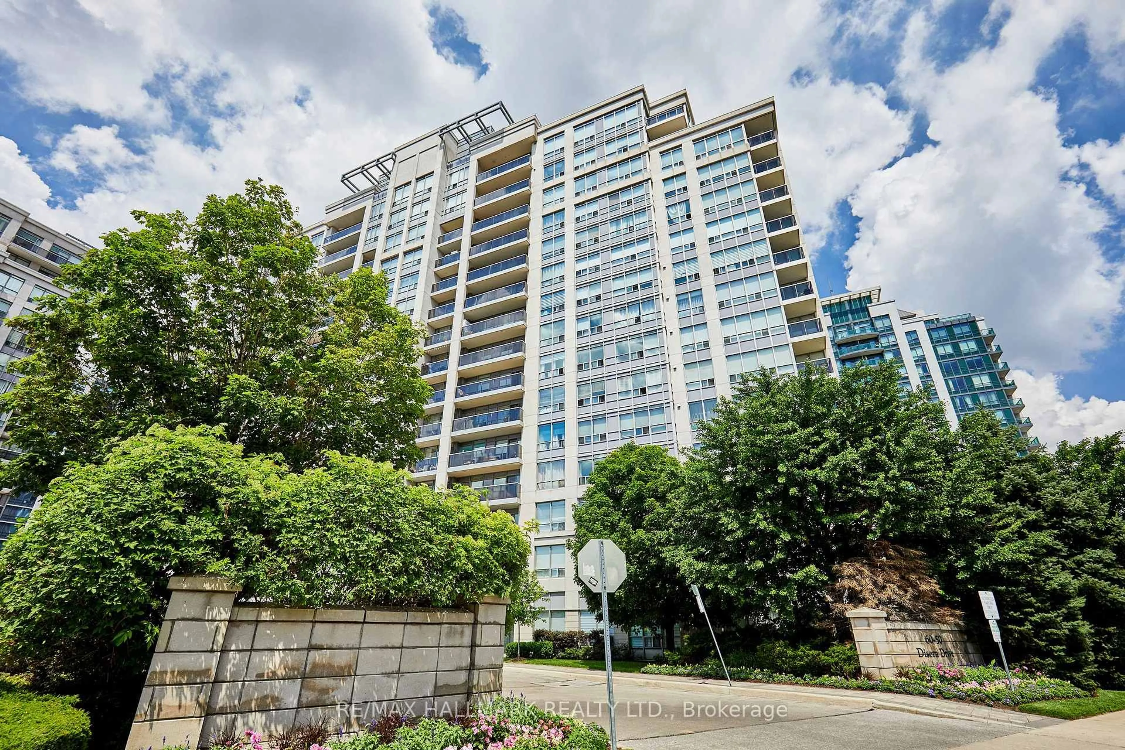 Unknown for 60 Disera Dr #307, Vaughan Ontario L4J 9G1