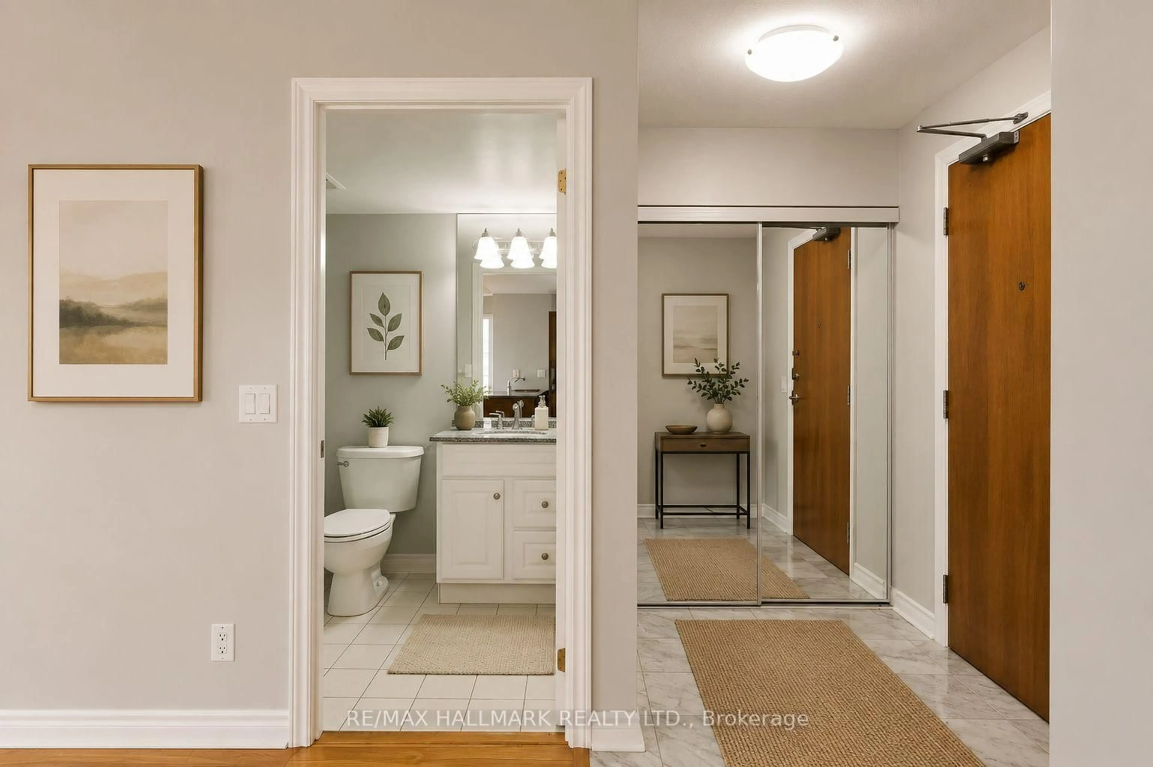 Indoor entryway for 60 Disera Dr #307, Vaughan Ontario L4J 9G1