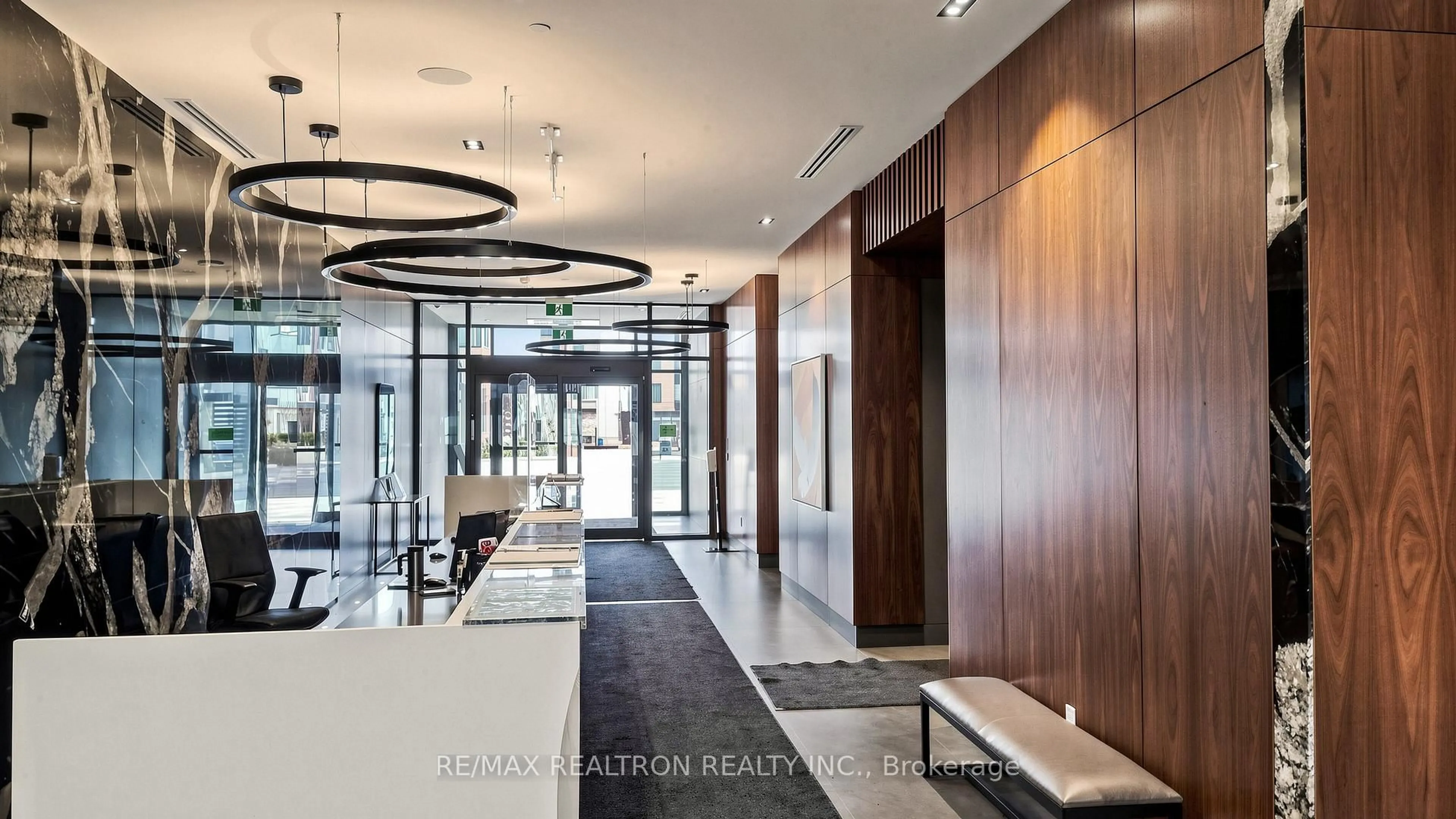 Indoor foyer for 7895 Jane St #1914, Vaughan Ontario L4K 0K2