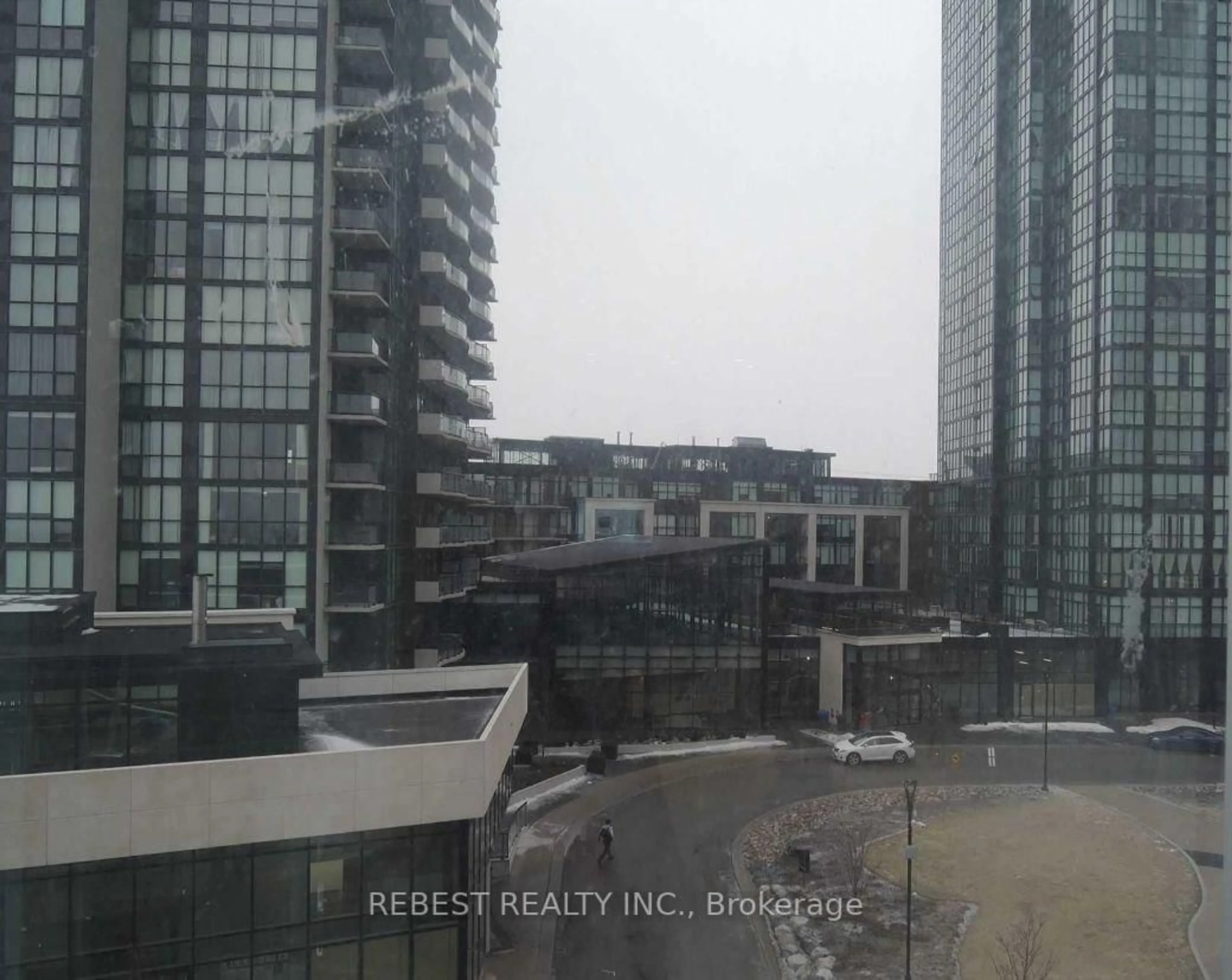 Blurry image for 2908 Highway 7 Rd #402, Vaughan Ontario L4K 0K5