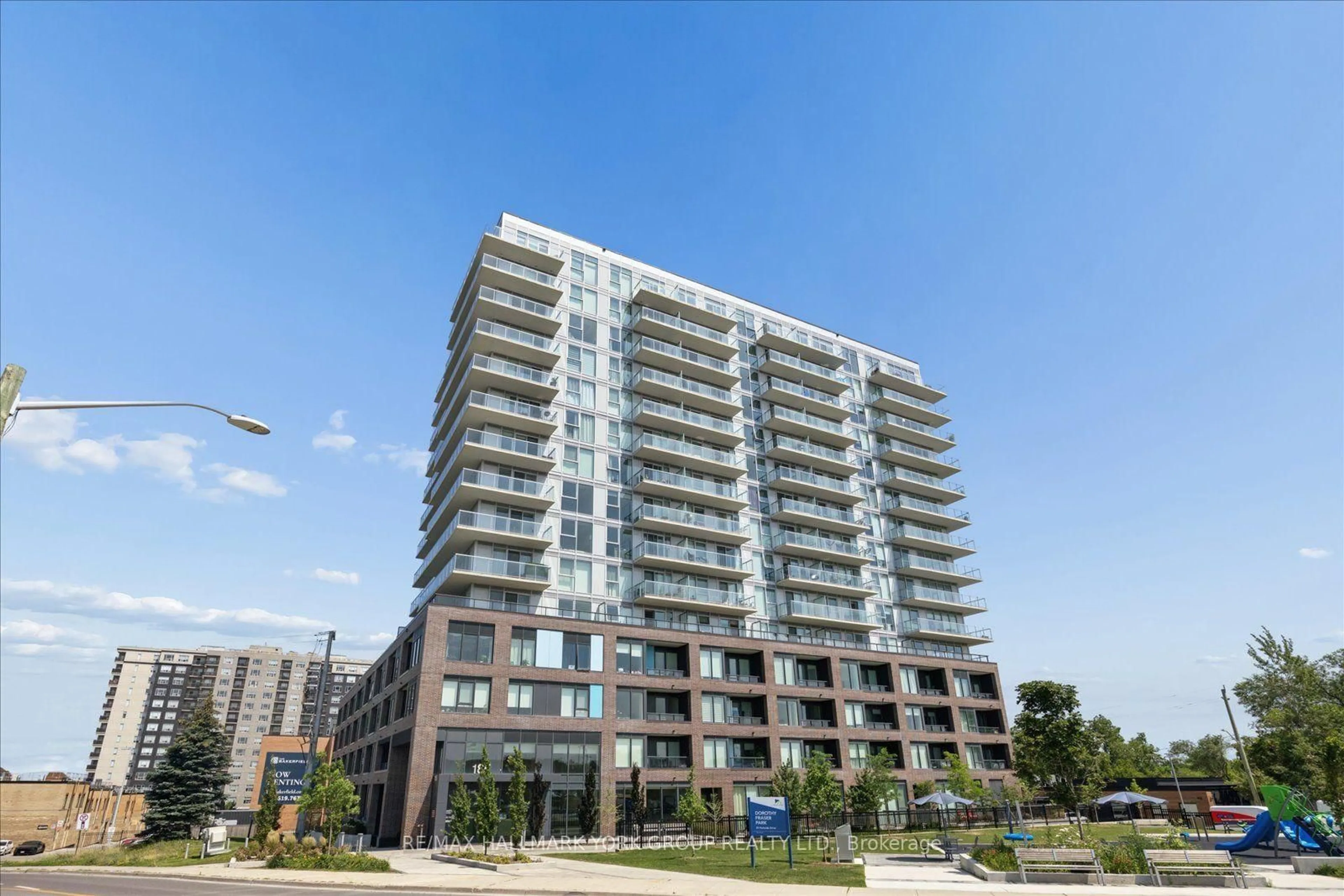 Unknown for 185 Deerfield Rd #420, Newmarket Ontario L2Y 0G7
