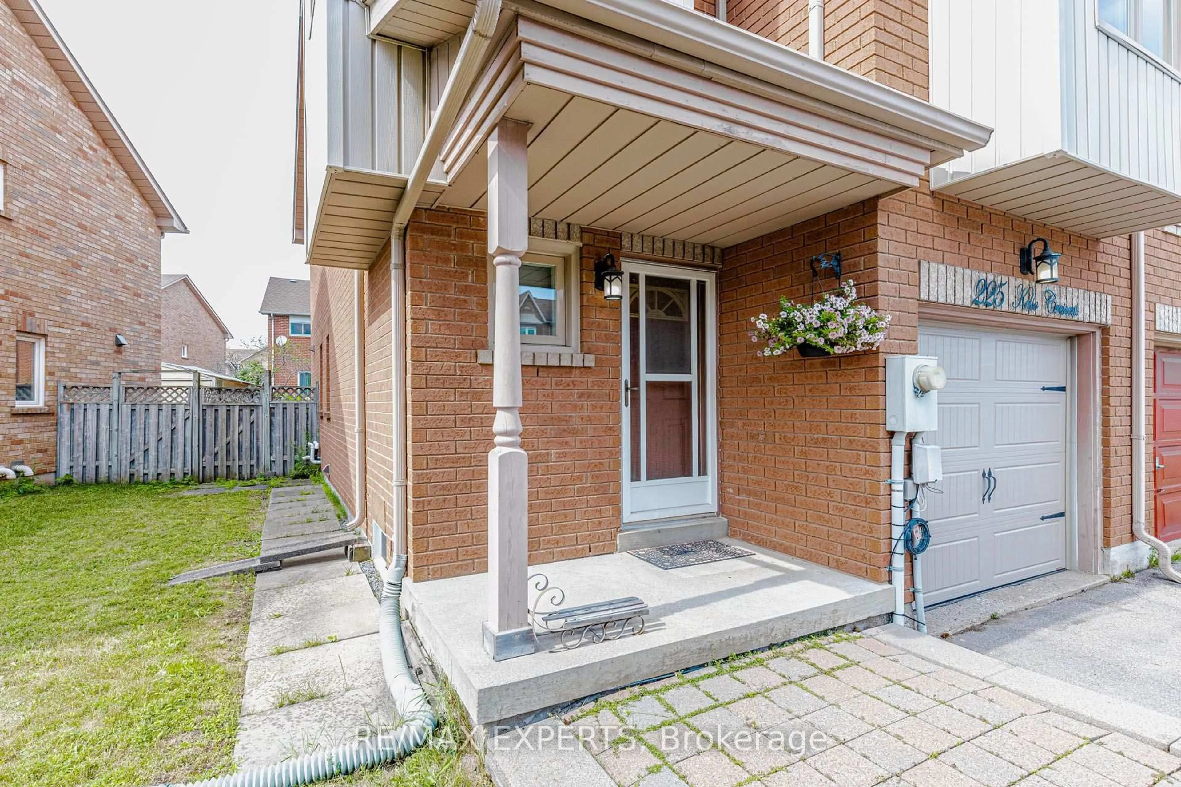 Unknown for 225 Kelso Cres, Vaughan Ontario L6A 2E1