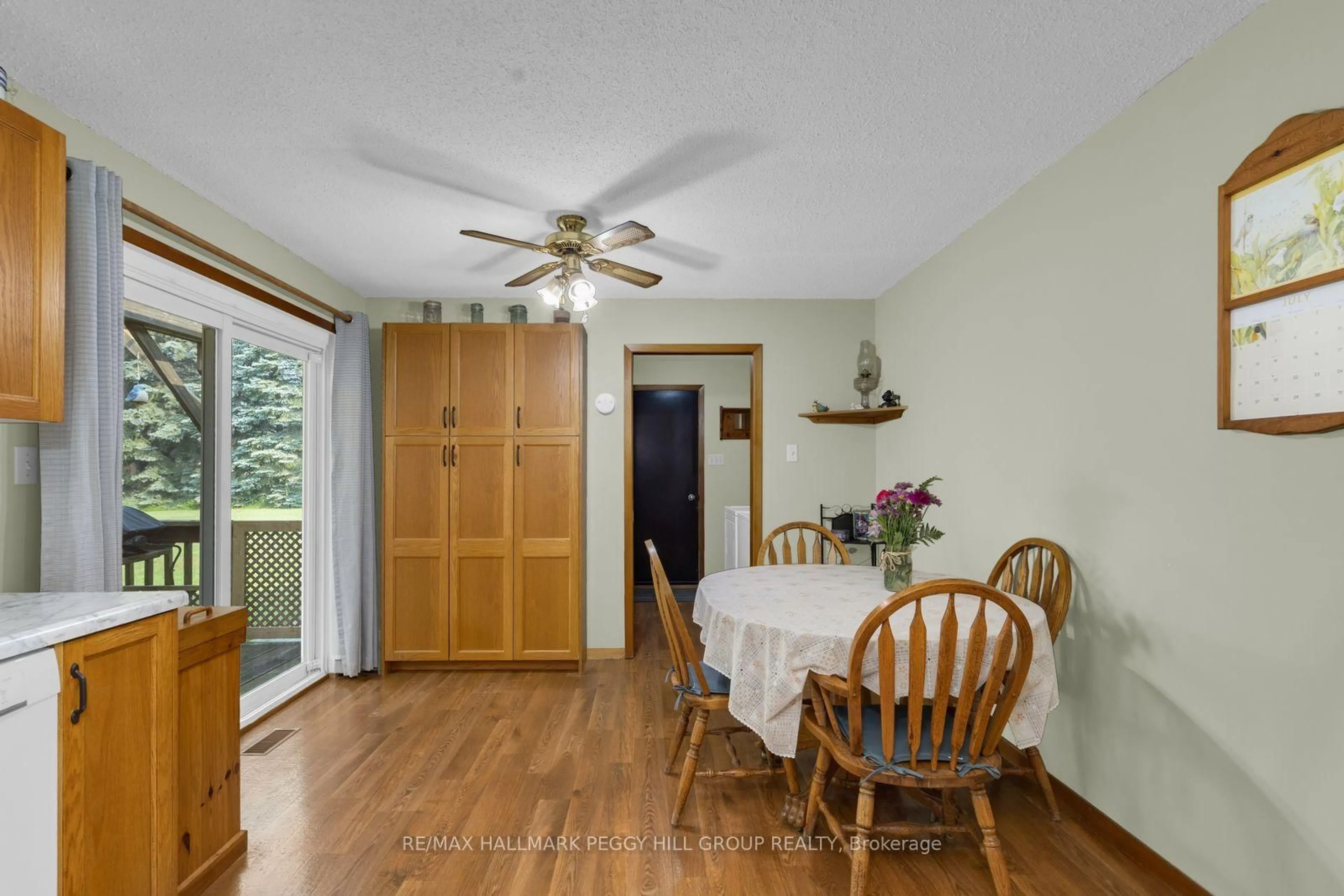 Dining room, wood/laminate floor for 6506 5th Line, Essa Ontario L0L 1N0