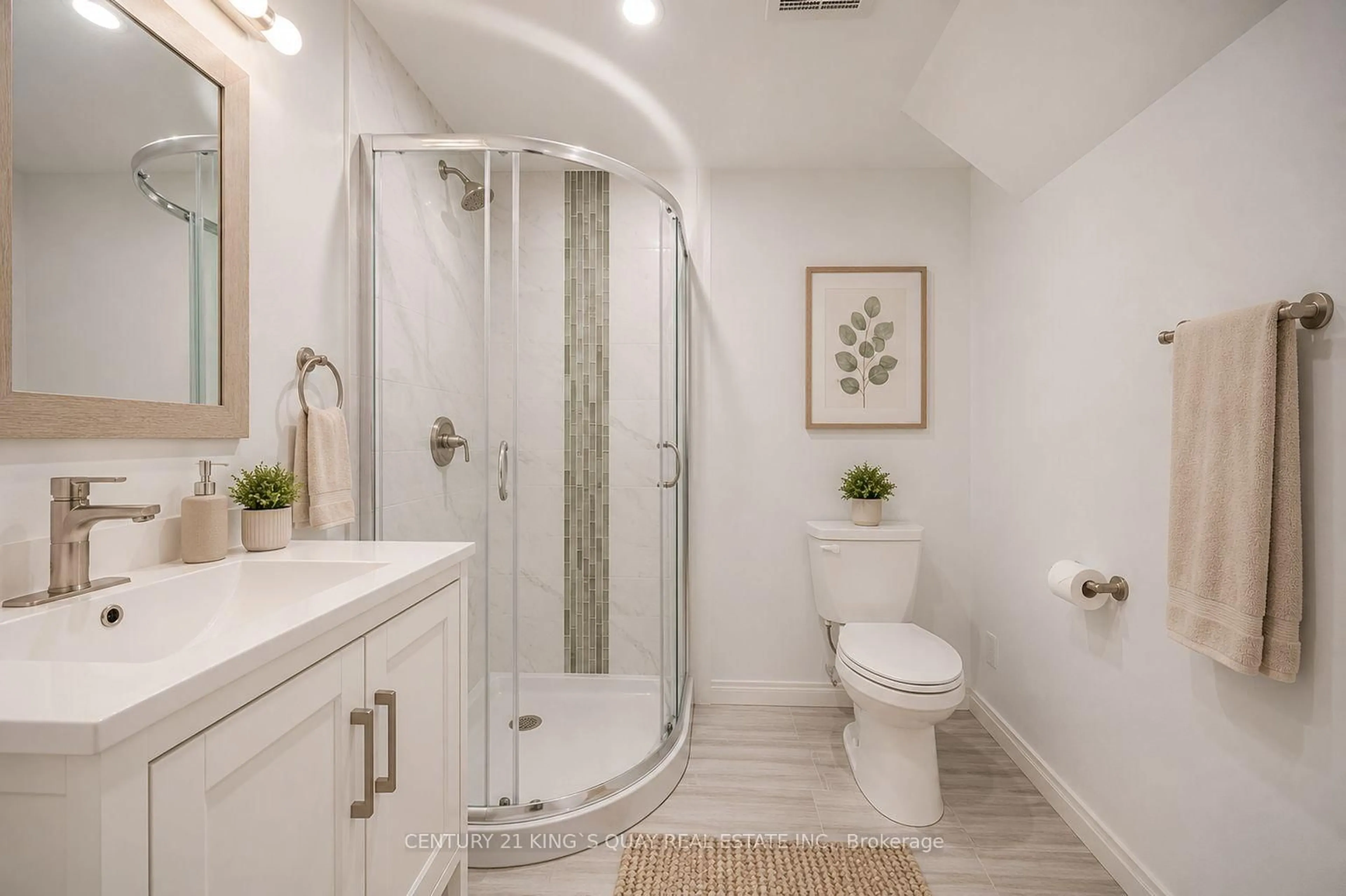 Contemporary bathroom, ceramic/tile floor for 1177 Stuffles Cres, Newmarket Ontario L3X 0E3