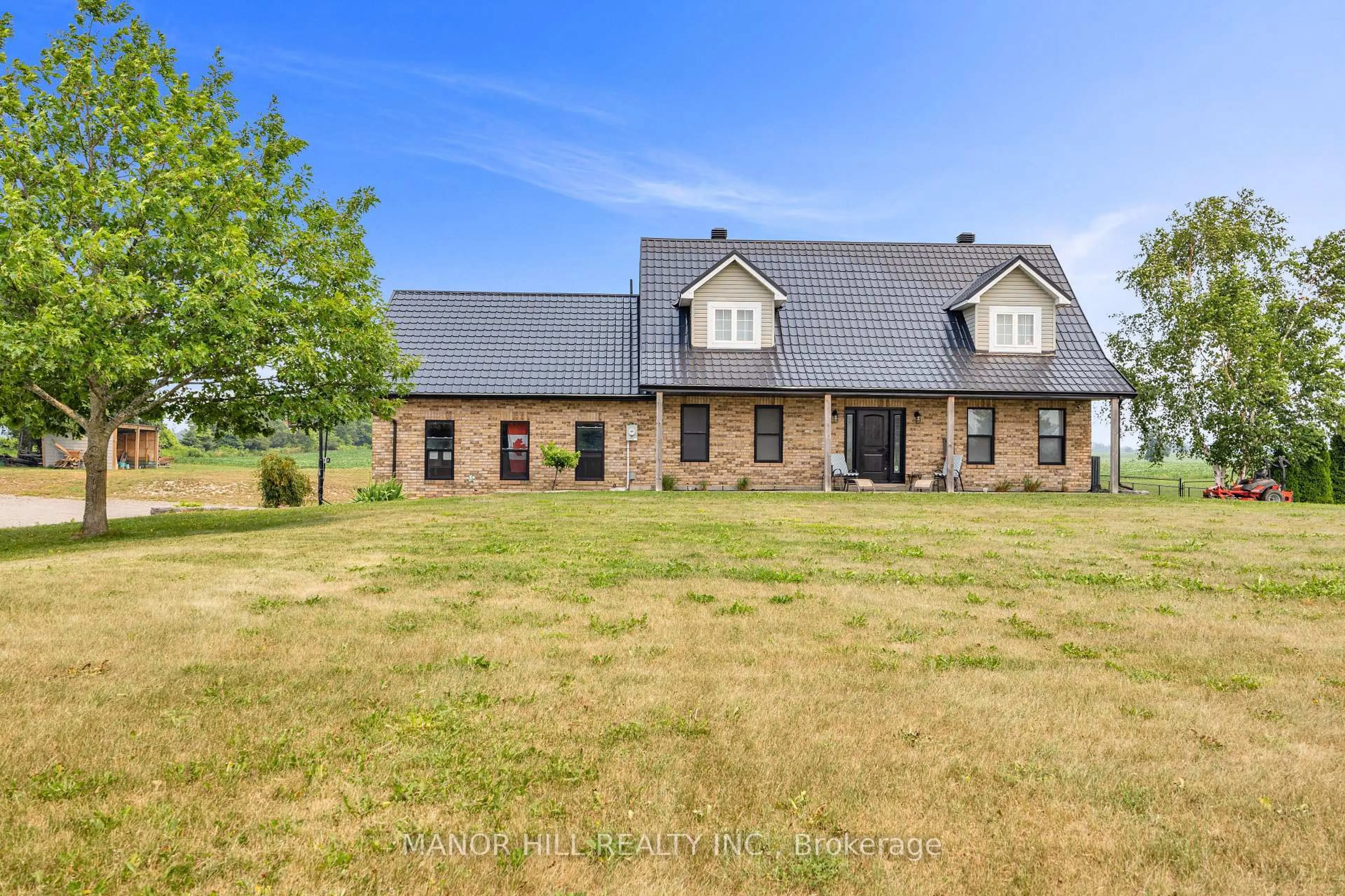 A pic from outside/outdoor area/front of a property/back of a property/a pic from drone, building for 6111 10th Line, Essa Ontario L0L 2N0