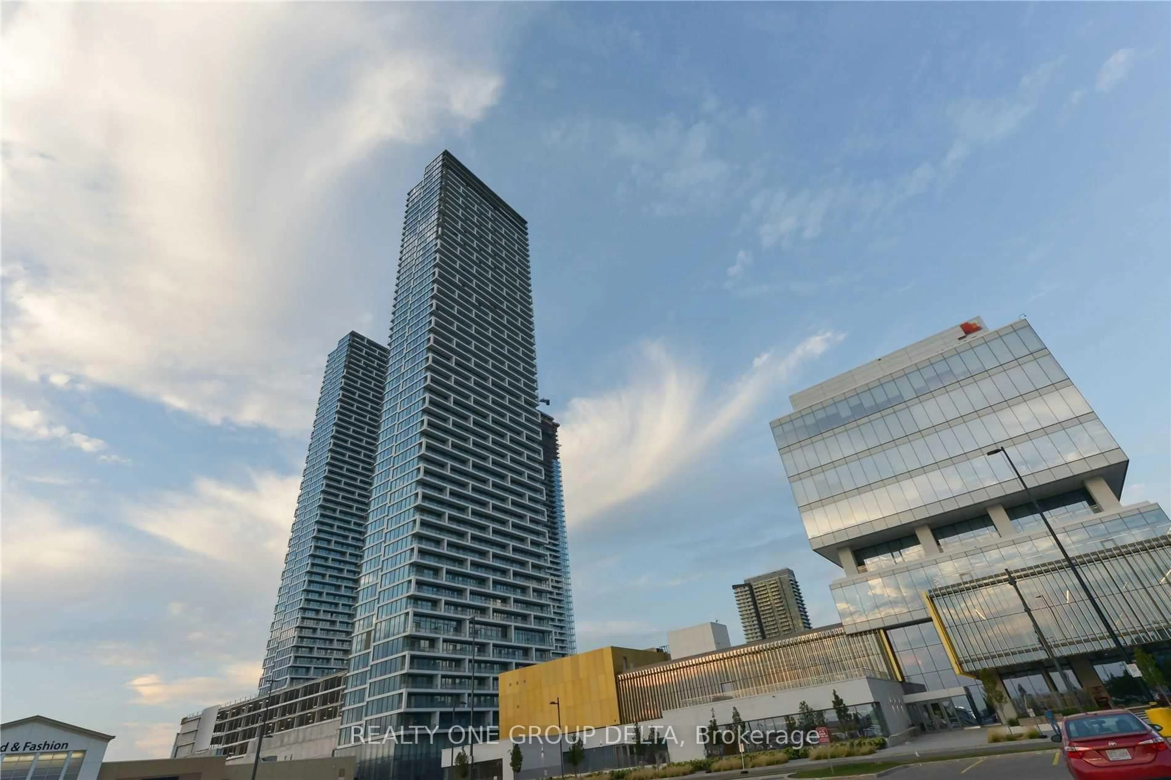 Unknown for 898 Portage Pkwy #4002, Vaughan Ontario L4K 3Y8