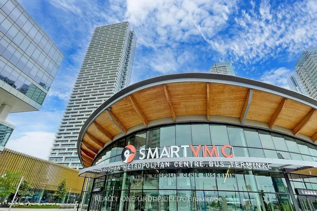 898 Portage Pkwy #4002, Vaughan 3