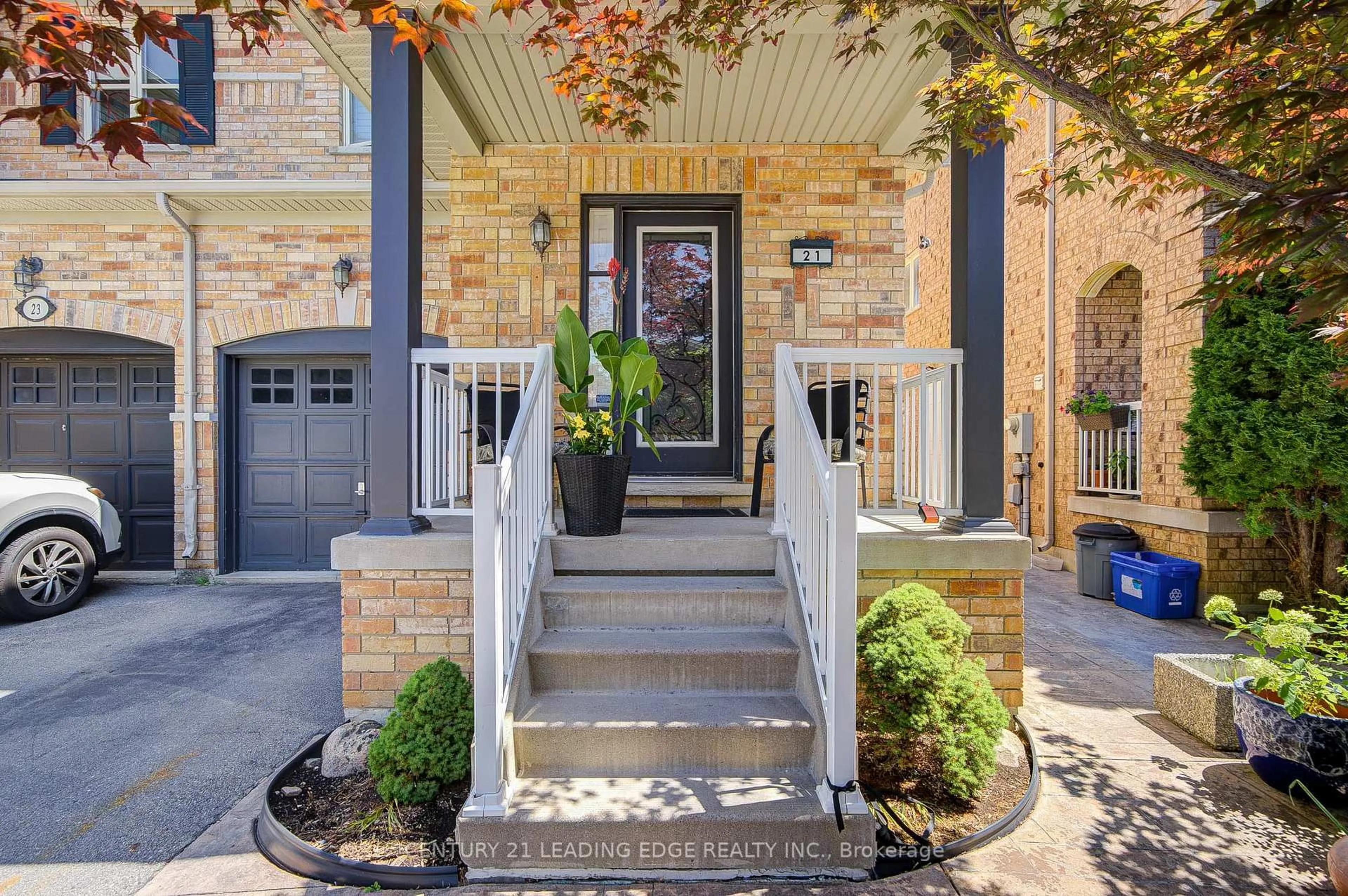 Home with brick exterior material, street for 21 Treasure Hill Rd, Vaughan Ontario L6A 0A6