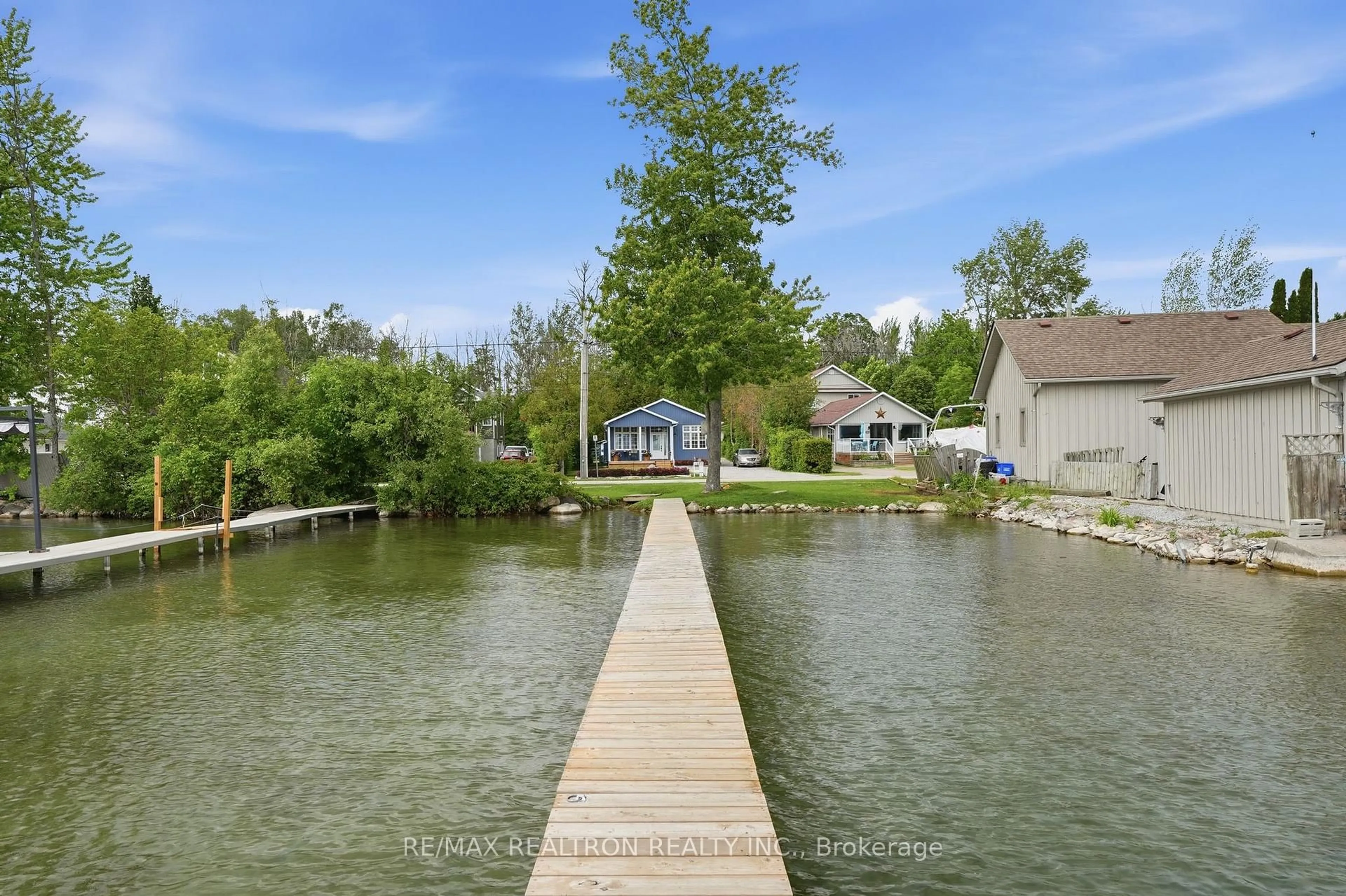 Unknown for 1050 Wisker Ave, Innisfil Ontario L0L 1C0