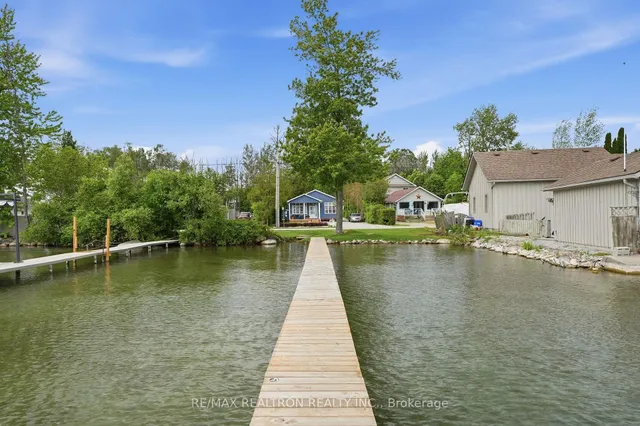1050 Wisker Ave, Innisfil 2
