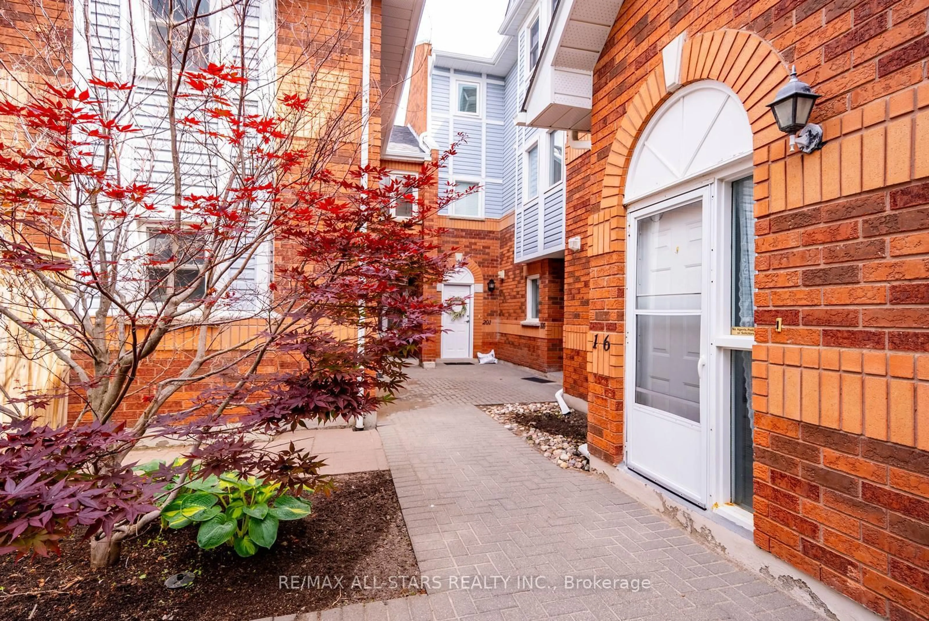Unknown for 12455 Ninth Line #202, Whitchurch-Stouffville Ontario L4A 1J3