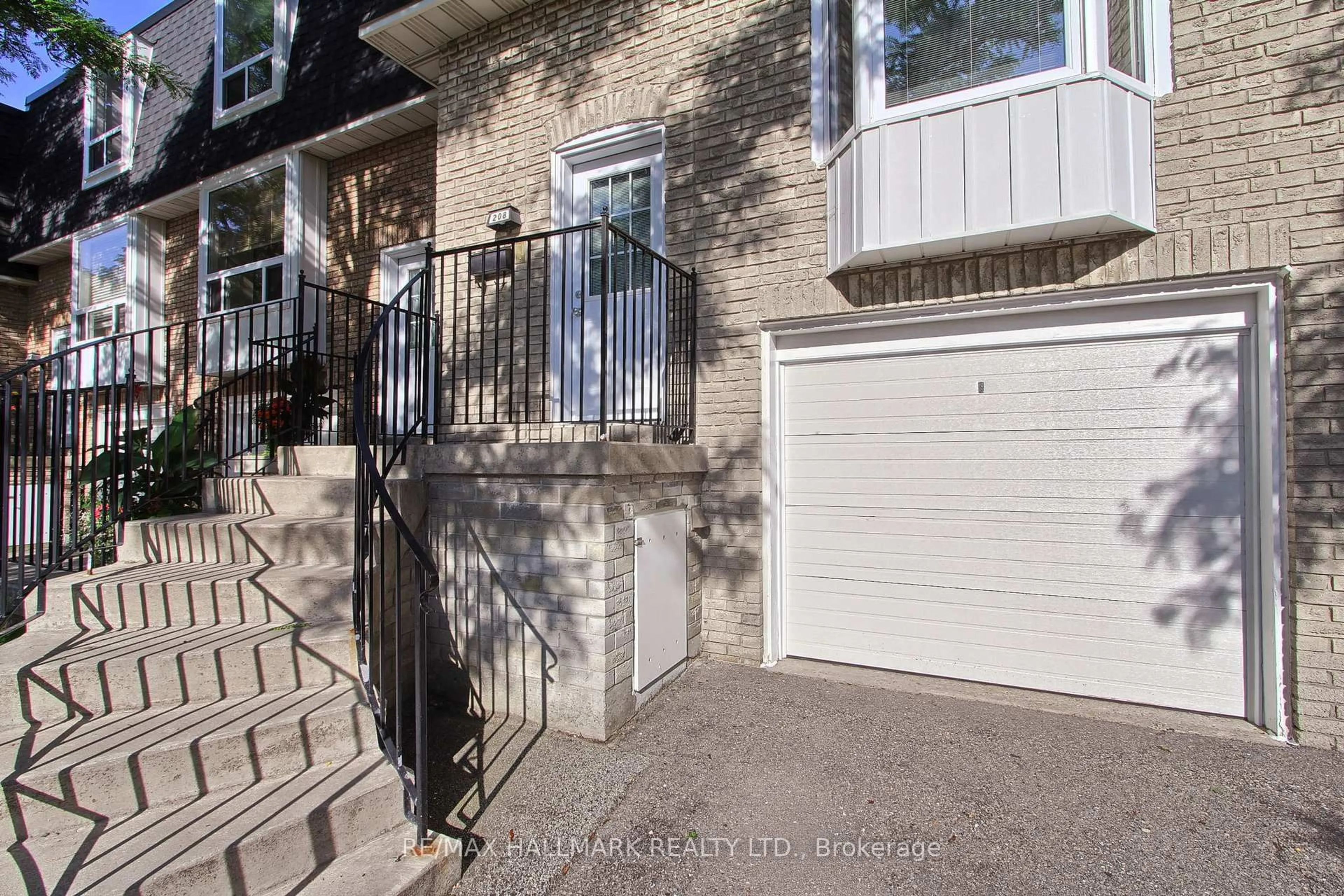 Unknown for 208 Royal Orchard Blvd #50, Markham Ontario L3T 3E7
