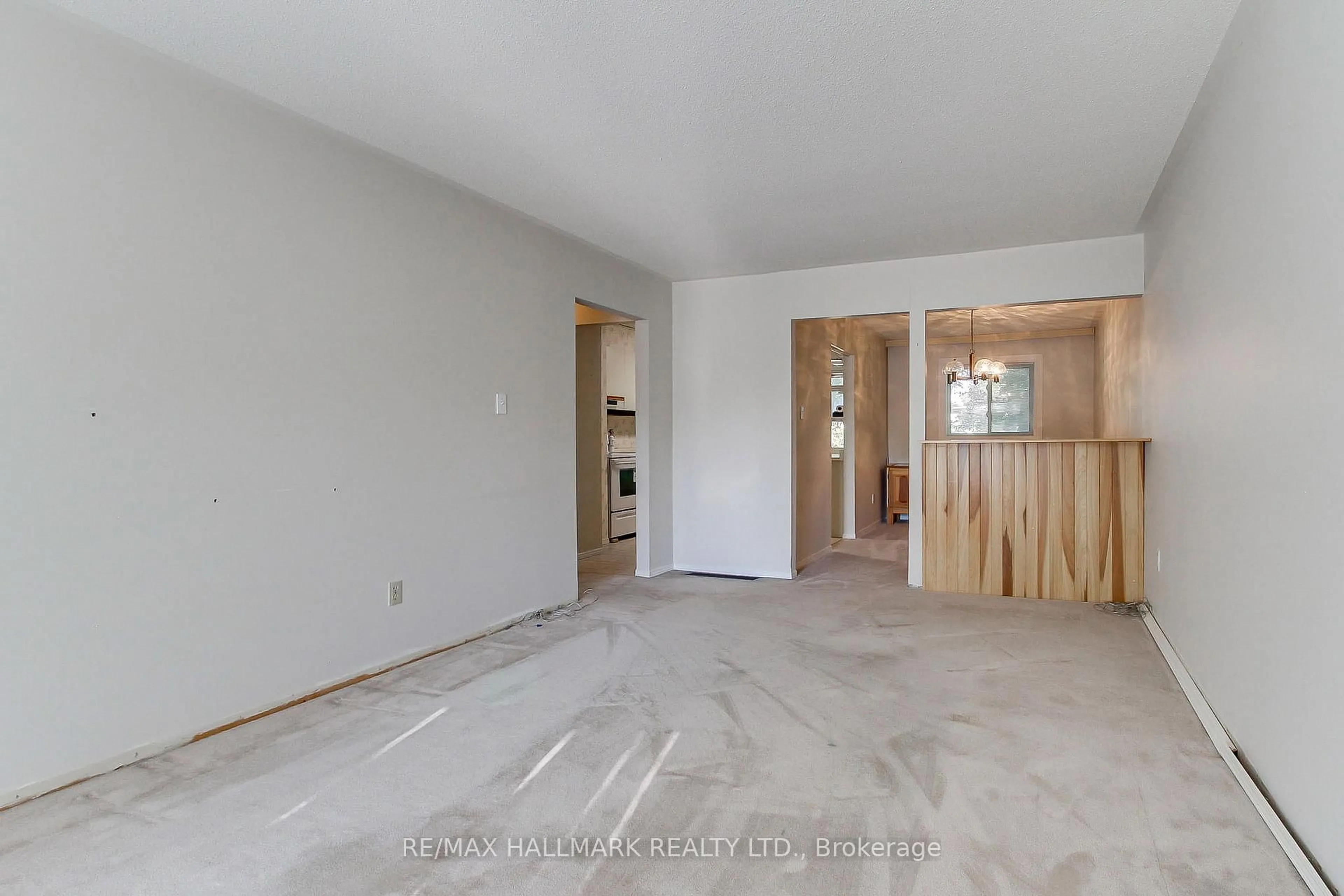 Unknown for 208 Royal Orchard Blvd #50, Markham Ontario L3T 3E7