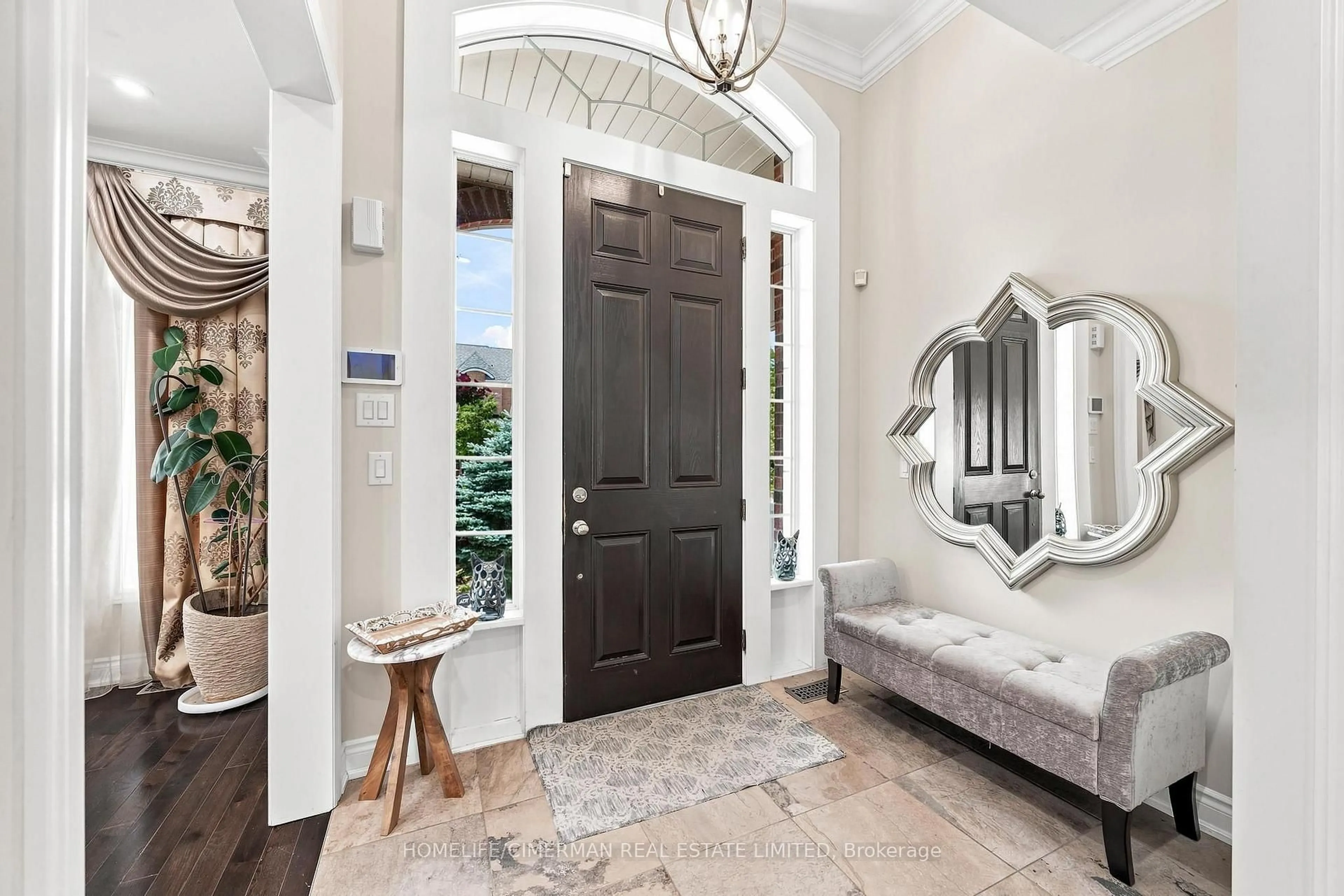 Indoor entryway for 5 Pheasant Dr, Richmond Hill Ontario L4E 3S9