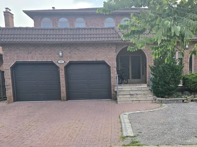 99 Benjamin Dr, Vaughan