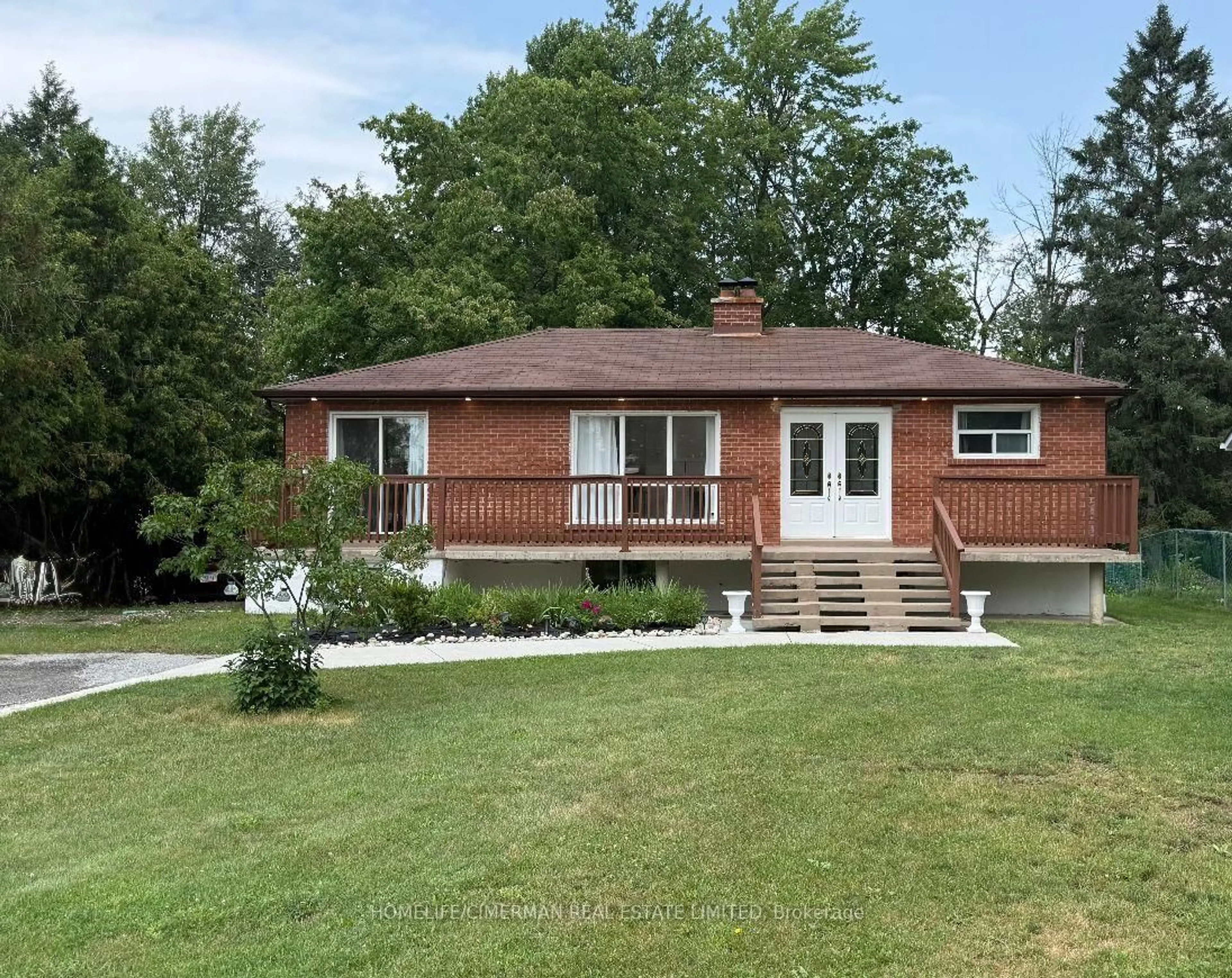 Home with brick exterior material, unknown for 678 Trinity St, Innisfil Ontario L9S 2G7