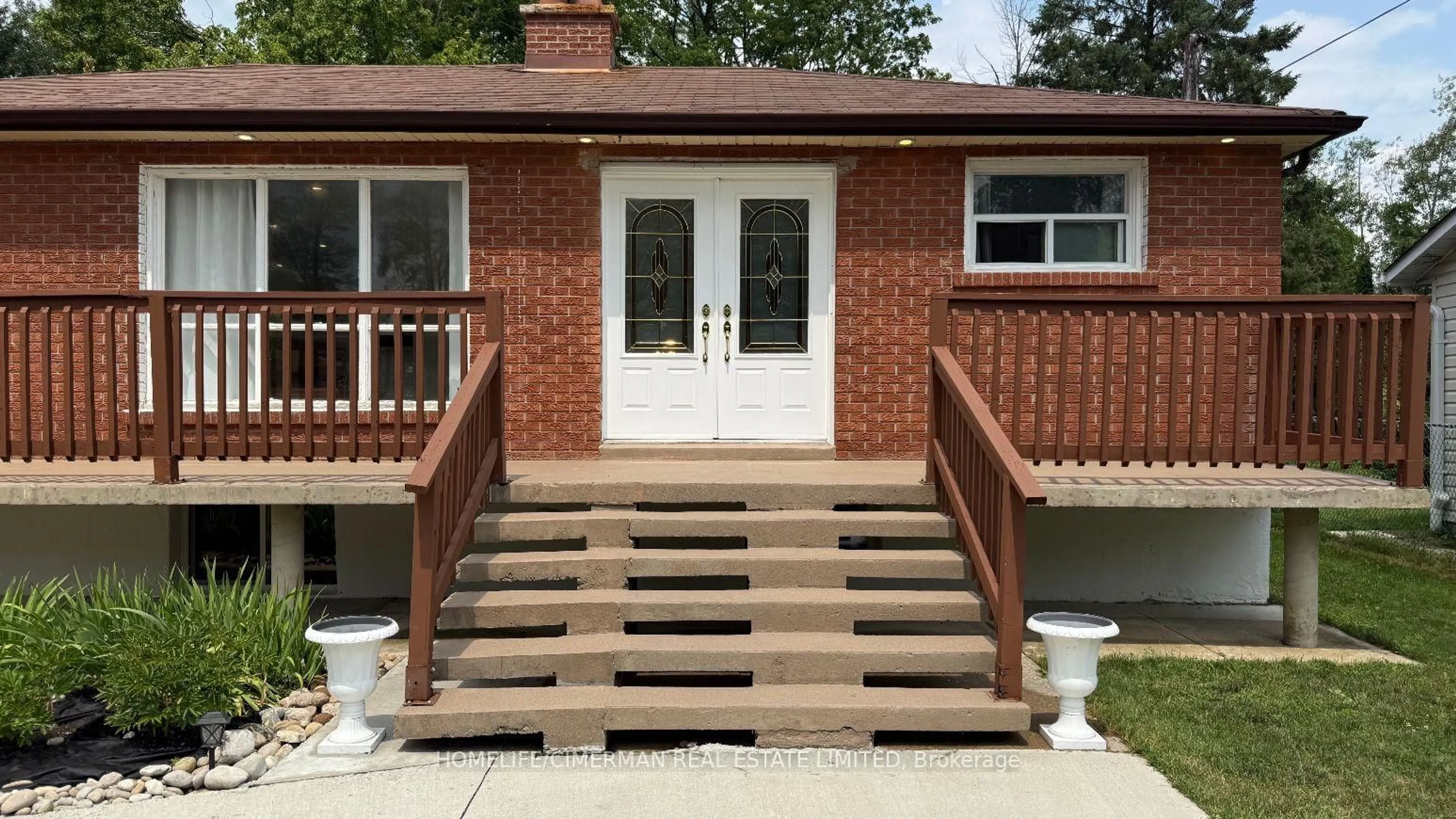 Unknown for 678 Trinity St, Innisfil Ontario L9S 2G7