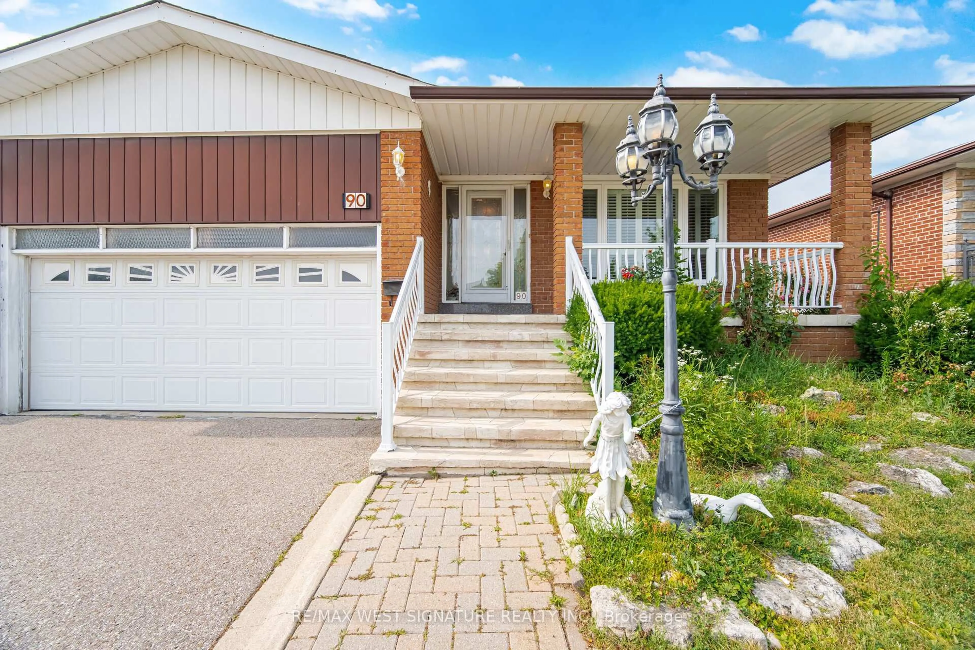 Home with brick exterior material, street for 90 North Ridge Rd, Vaughan Ontario L4L 2G8