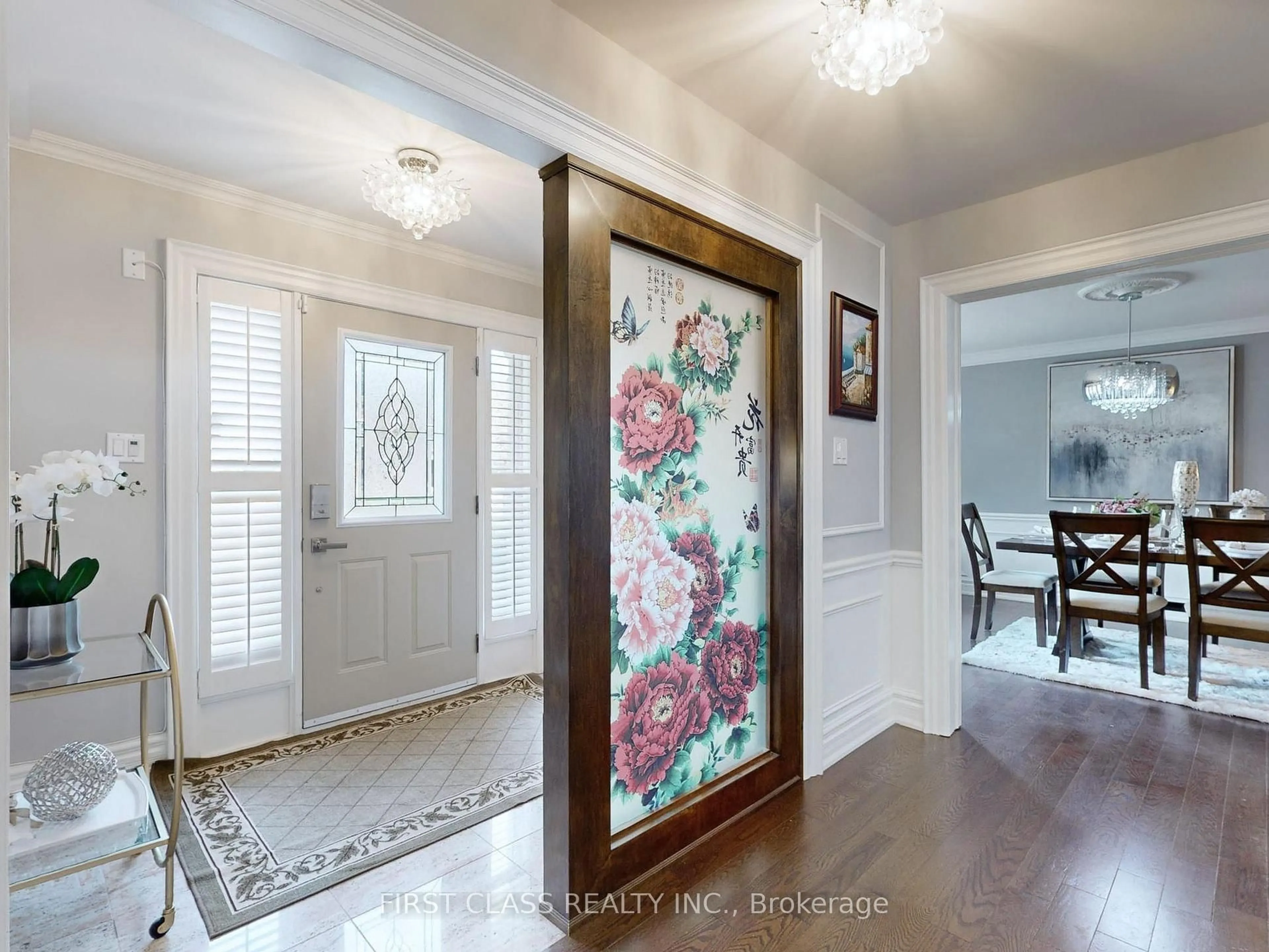 Indoor entryway for 125 Longwater Chse, Markham Ontario L3R 4A9