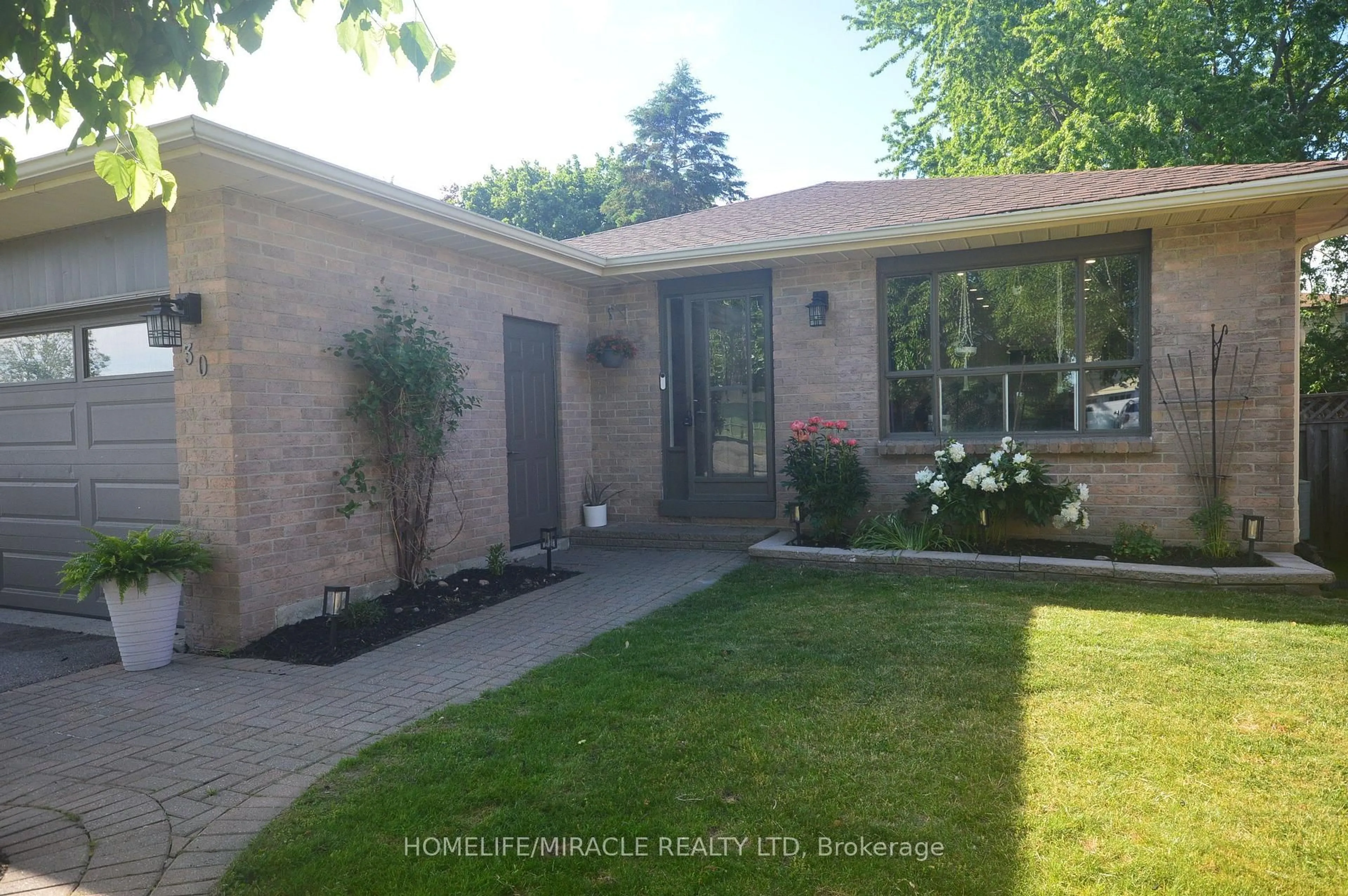 Unknown for 30 Northgate Dr, Bradford West Gwillimbury Ontario L3Z 2H5