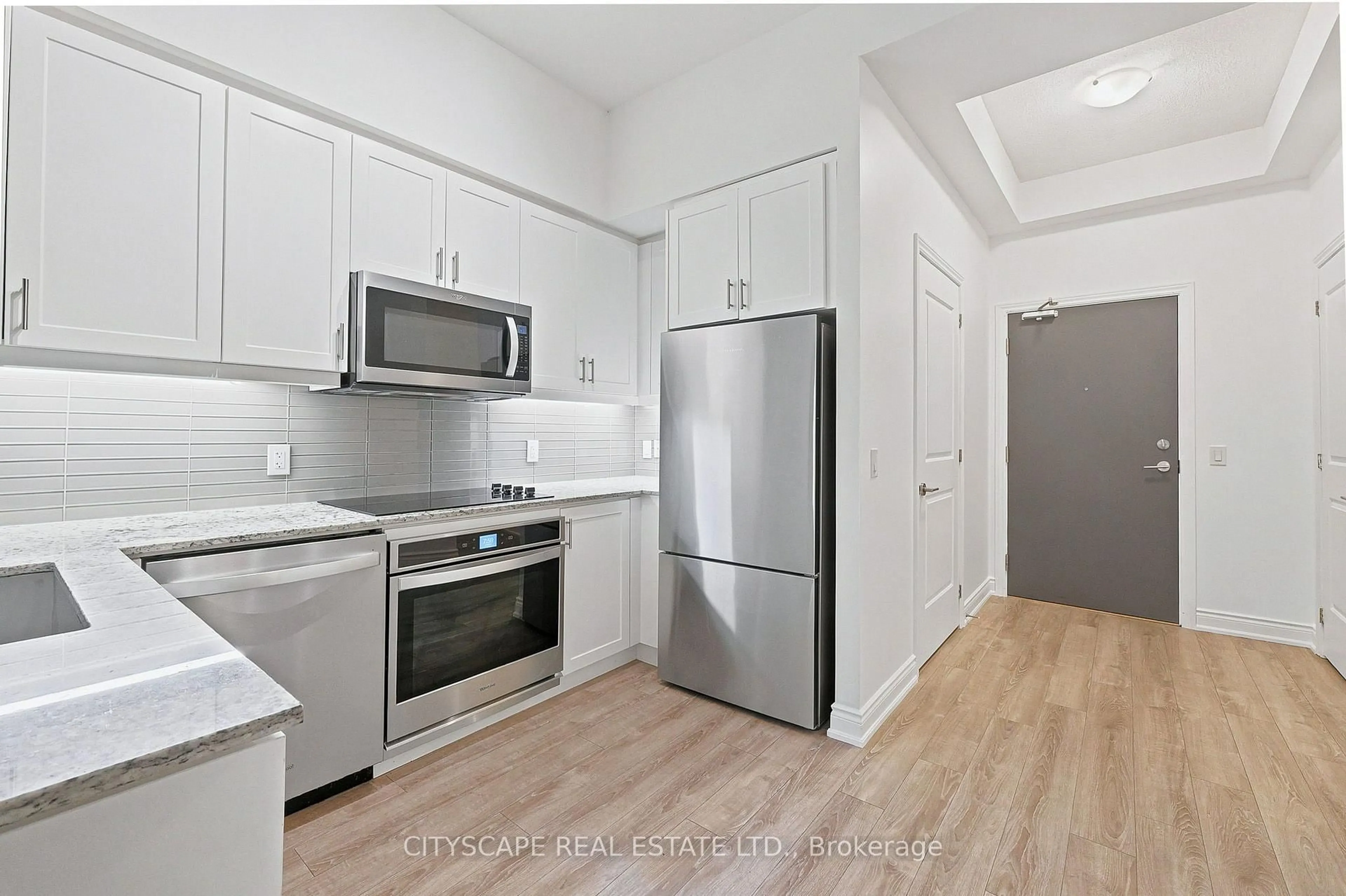 Standard kitchen, unknown for 9618 Yonge St #1210, Richmond Hill Ontario L4C 0X5