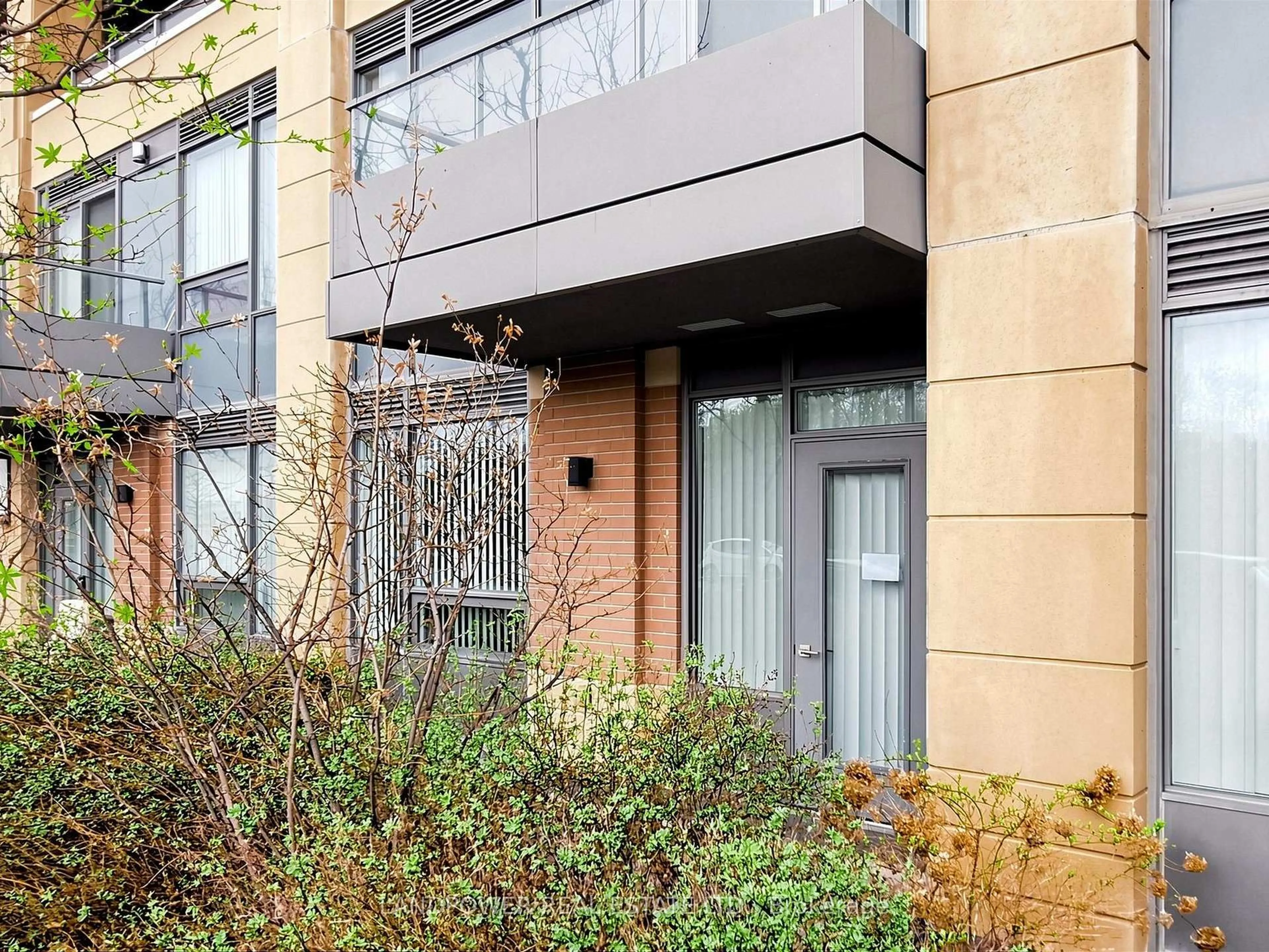 Home with brick exterior material, building for 18 Uptown Dr #120, Markham Ontario L3R 5M5
