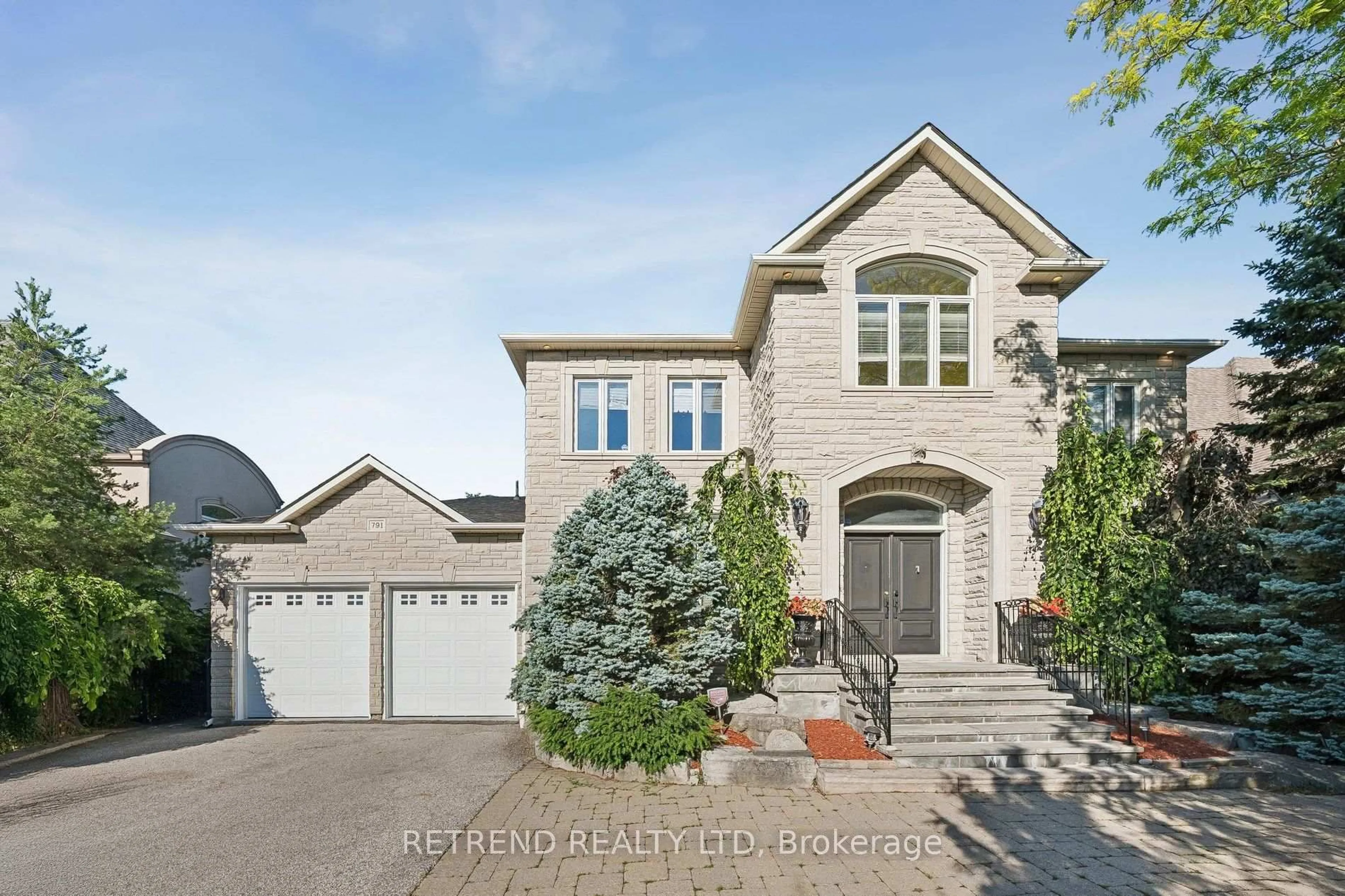 Home with brick exterior material, street for 791 Clarence St, Vaughan Ontario L4L 8V2