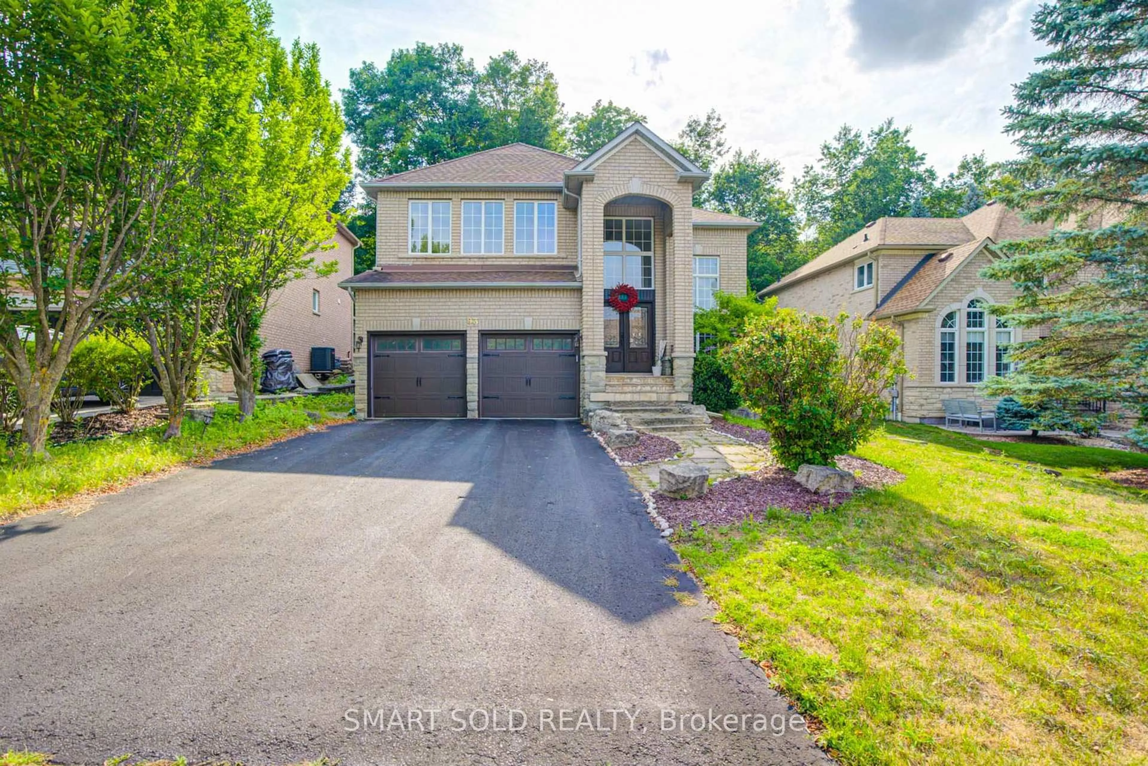 Home with brick exterior material, street for 93 Watts Meadow, Aurora Ontario L4G 7L8