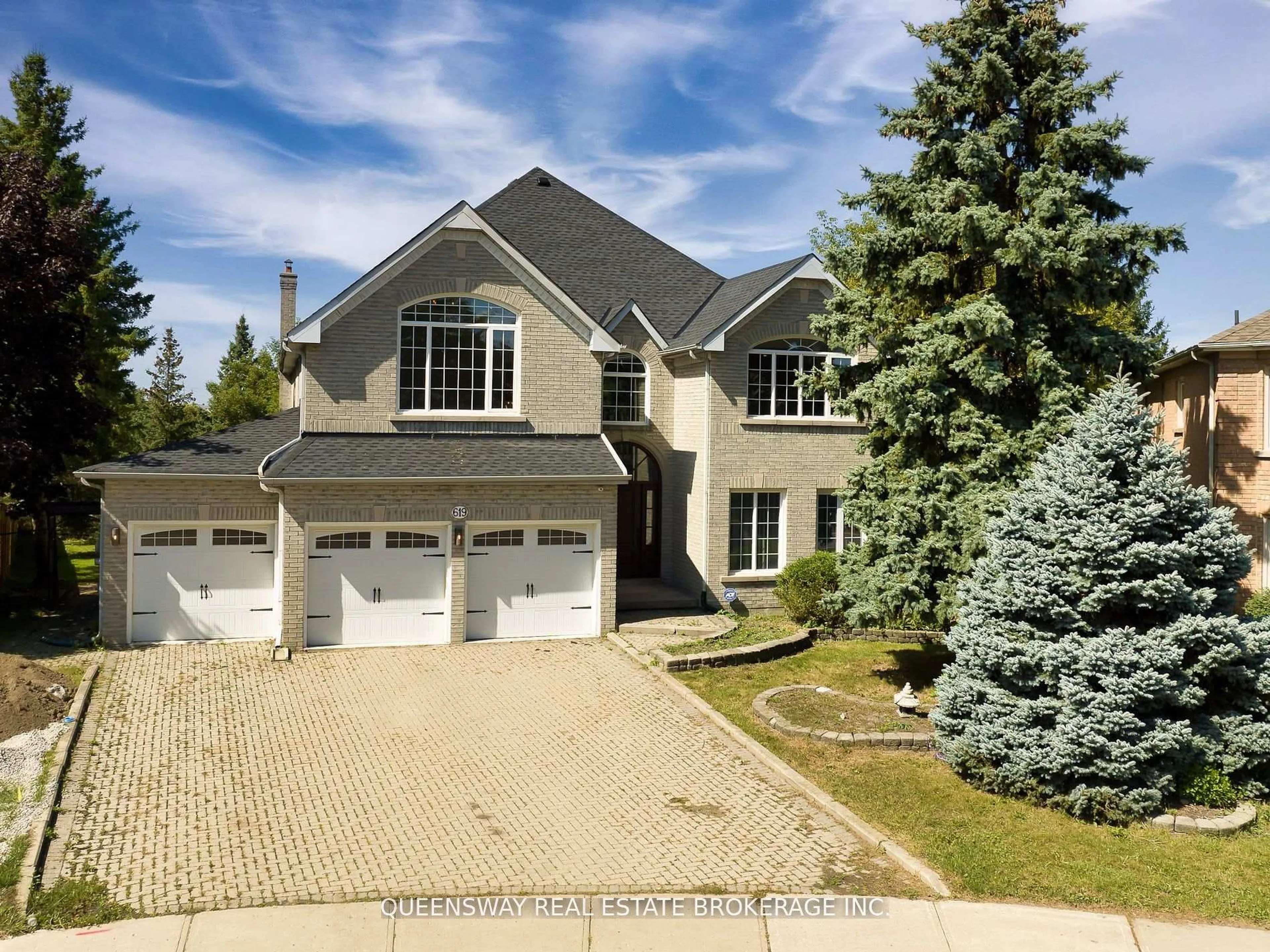 Unknown for 619 Culler Mews, Newmarket Ontario L3X 1V8