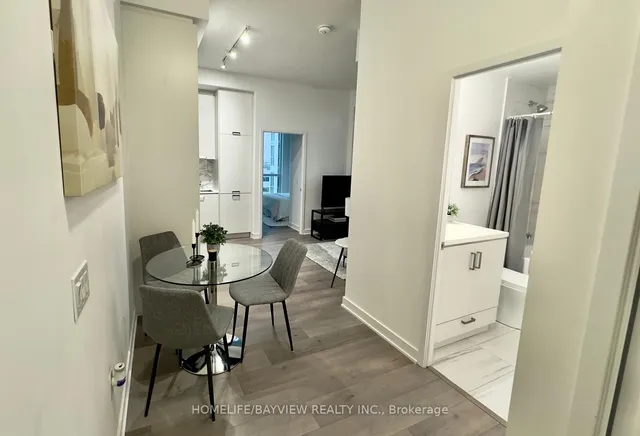 38 Honeycrisp Cres #512, Vaughan 5