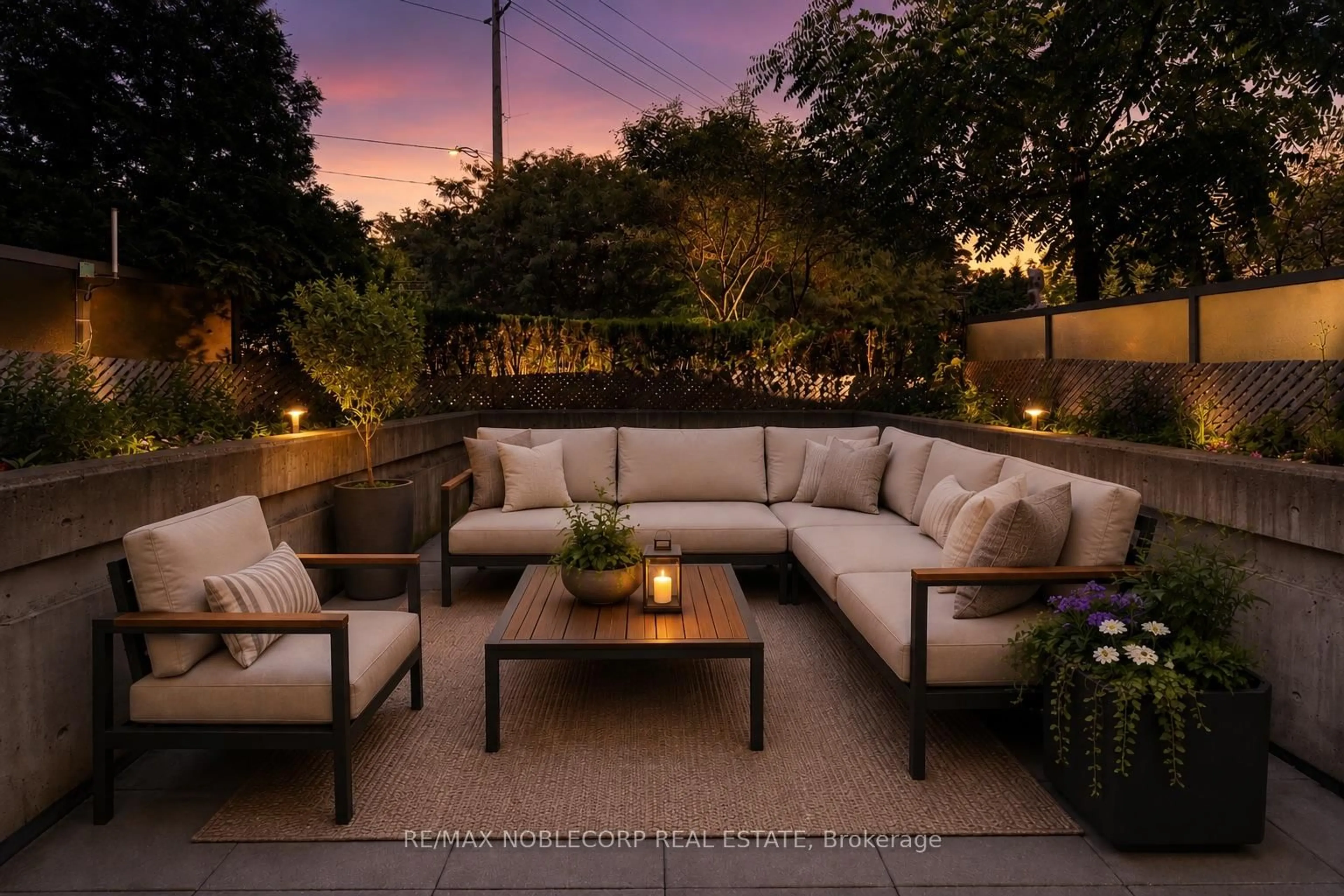 Patio, street for 8201 Islington Ave #105, Vaughan Ontario L4L 9S6