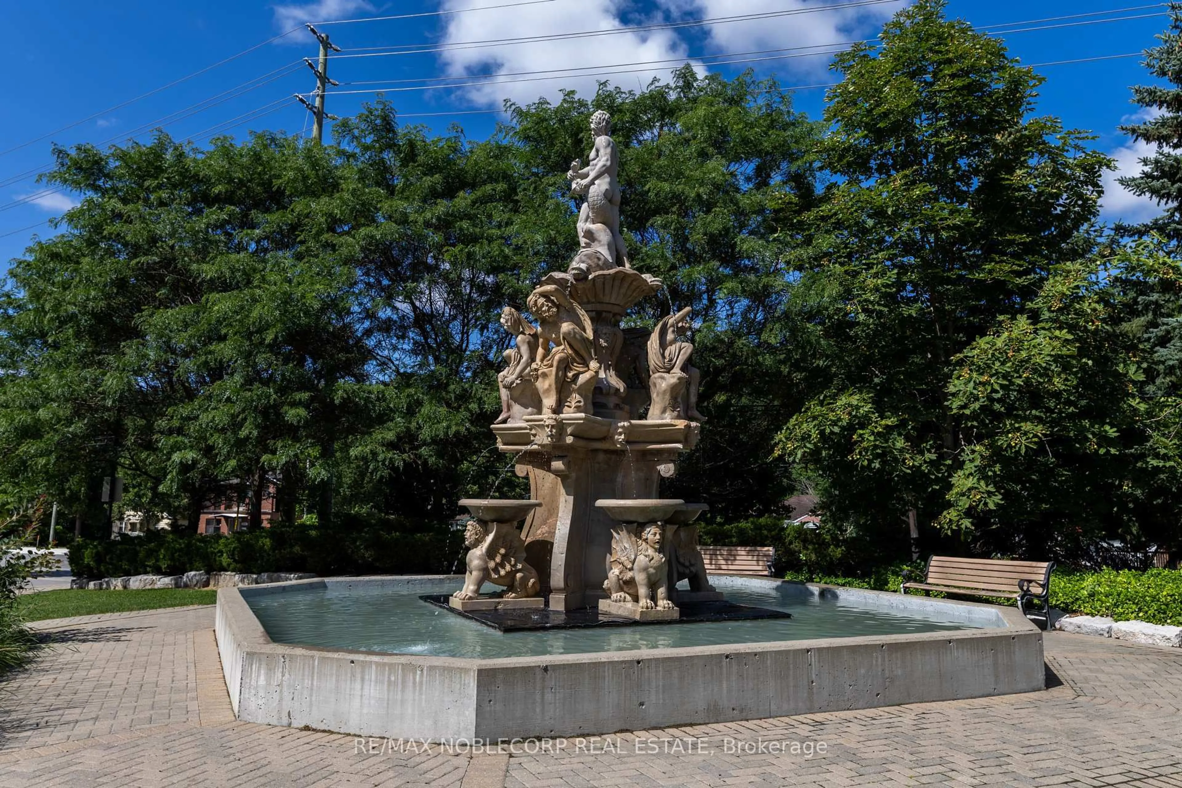 Patio, street for 8201 Islington Ave #105, Vaughan Ontario L4L 9S6