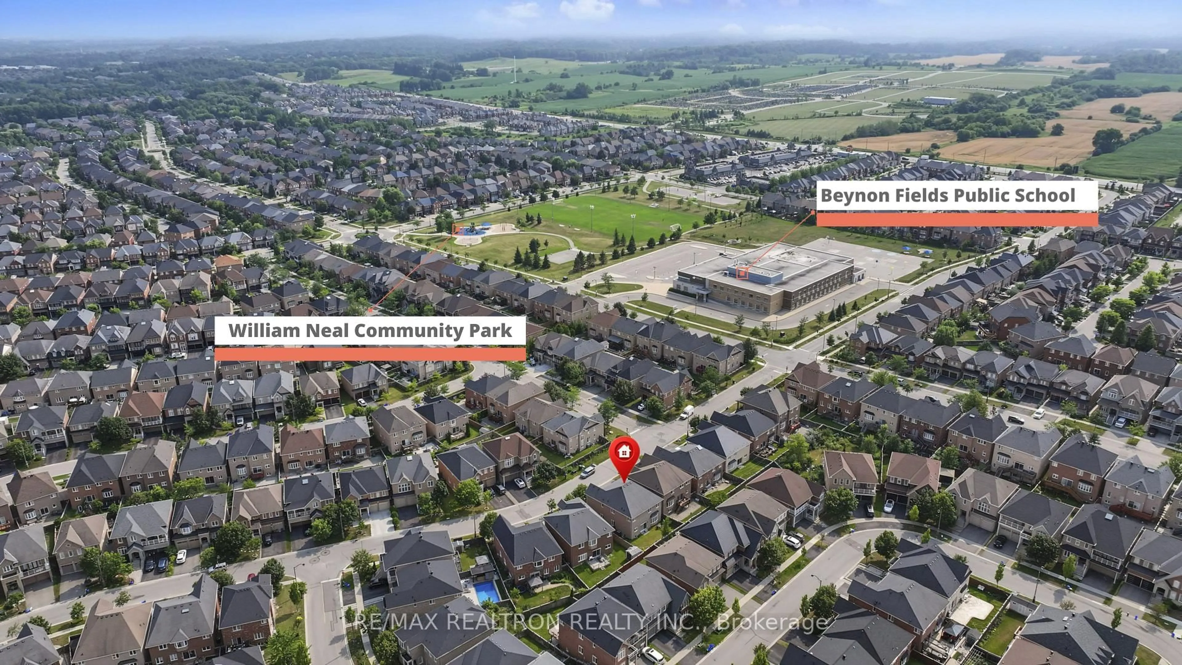 A pic from outside/outdoor area/front of a property/back of a property/a pic from drone, street for 28 Brightside Ave, Richmond Hill Ontario L4E 0P6