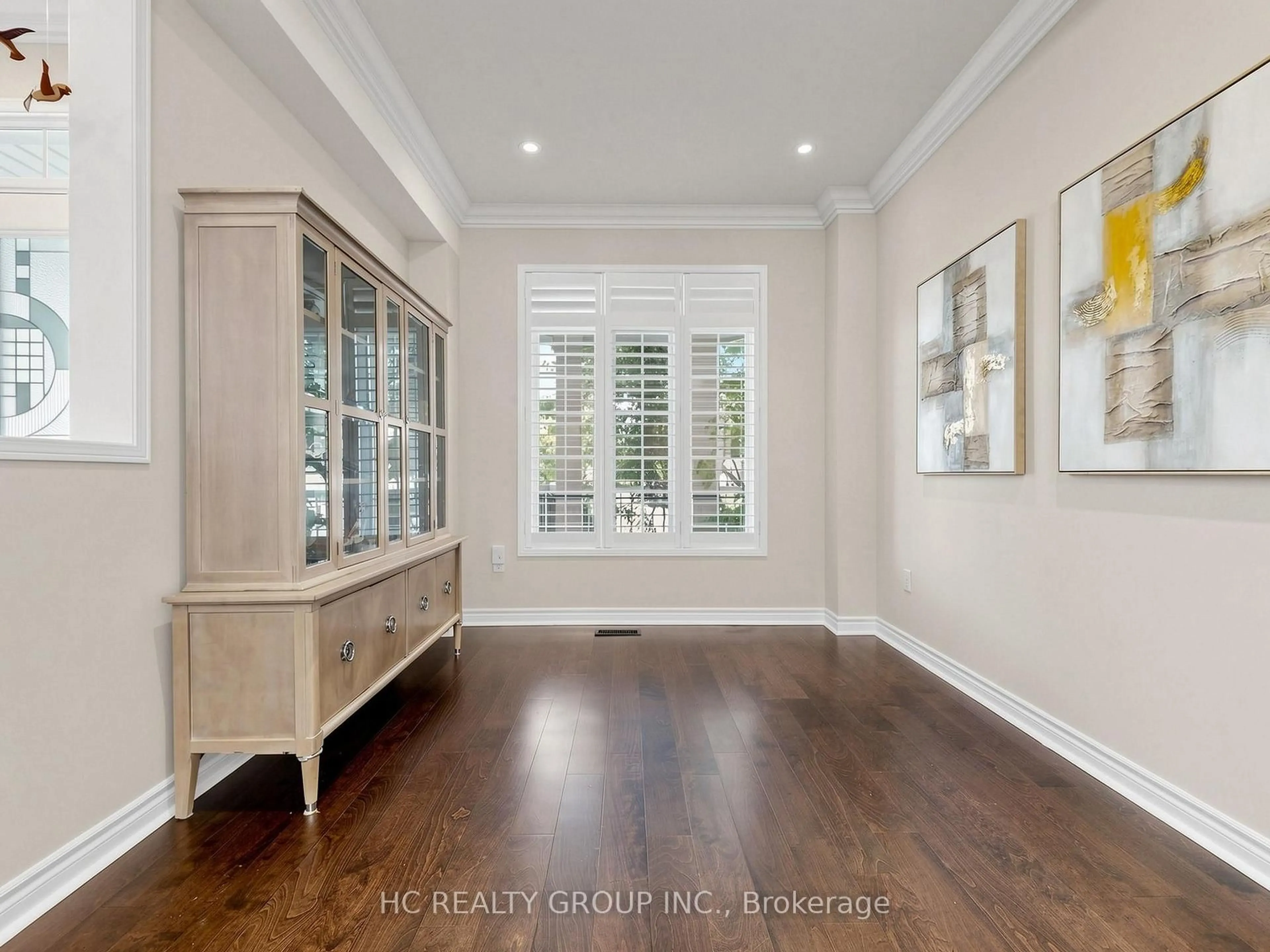 Indoor entryway for 232 Stonebridge Dr, Markham Ontario L6C 2C8
