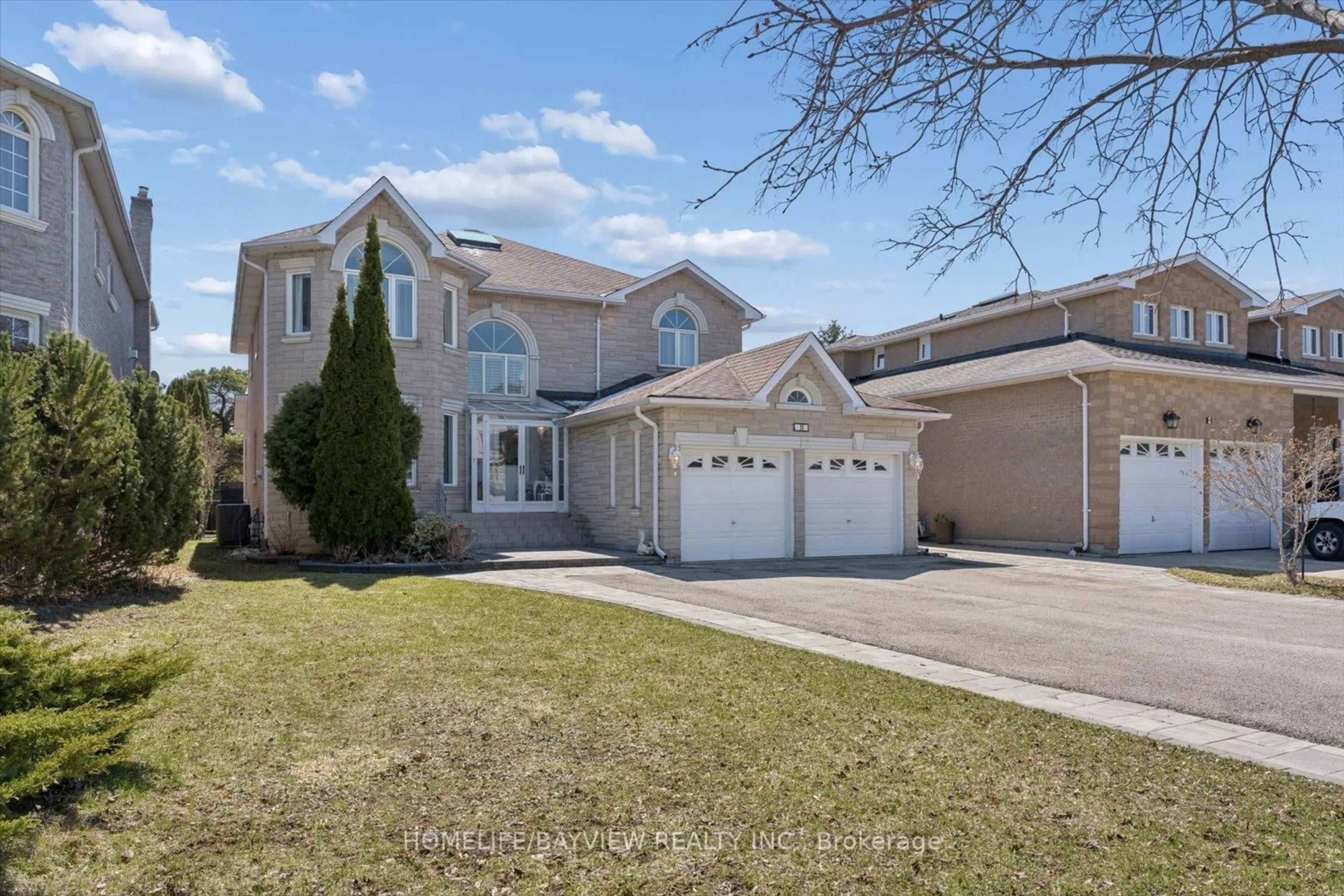 Unknown for 11 Sorrento Dr, Richmond Hill Ontario L4C 0J8
