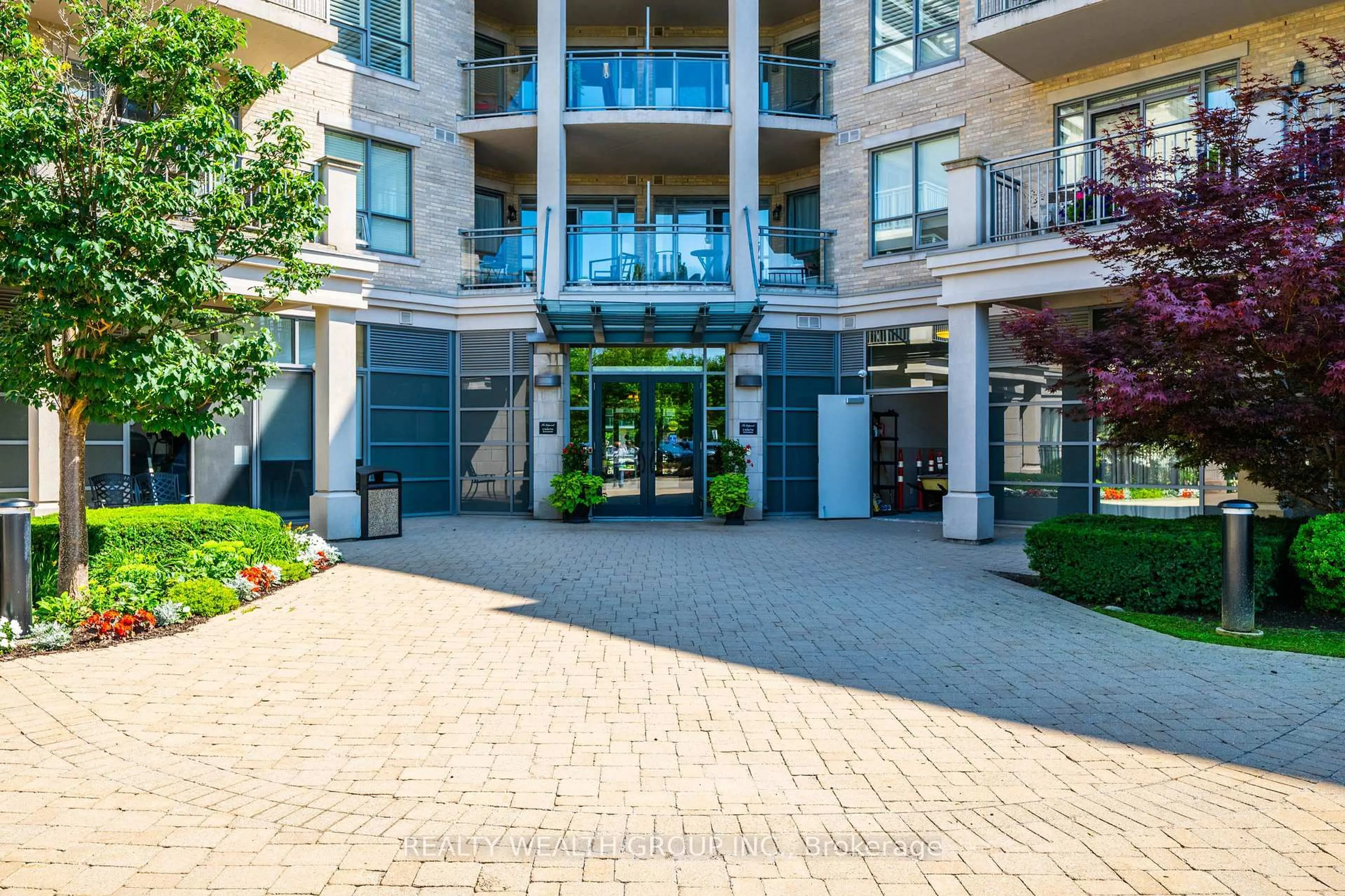 Unknown for 180 John West Way #108, Aurora Ontario L4G 0R3