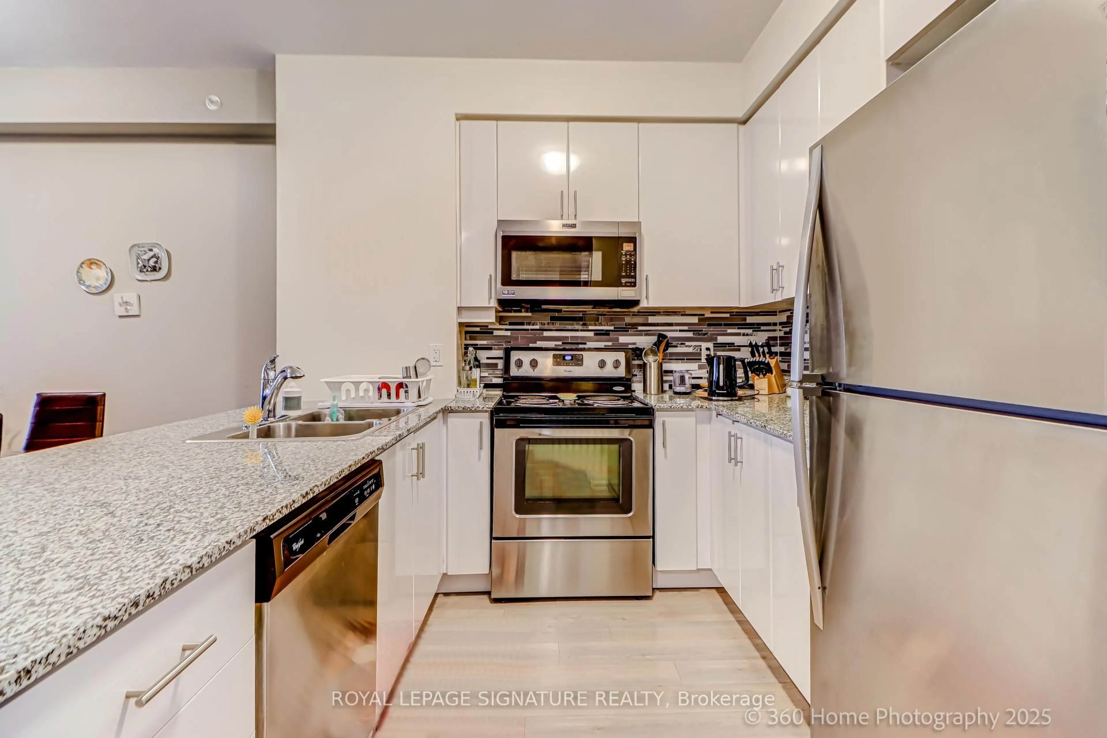 Unknown for 2900 Hwy 7 Rd #1506, Vaughan Ontario L4K 0G3