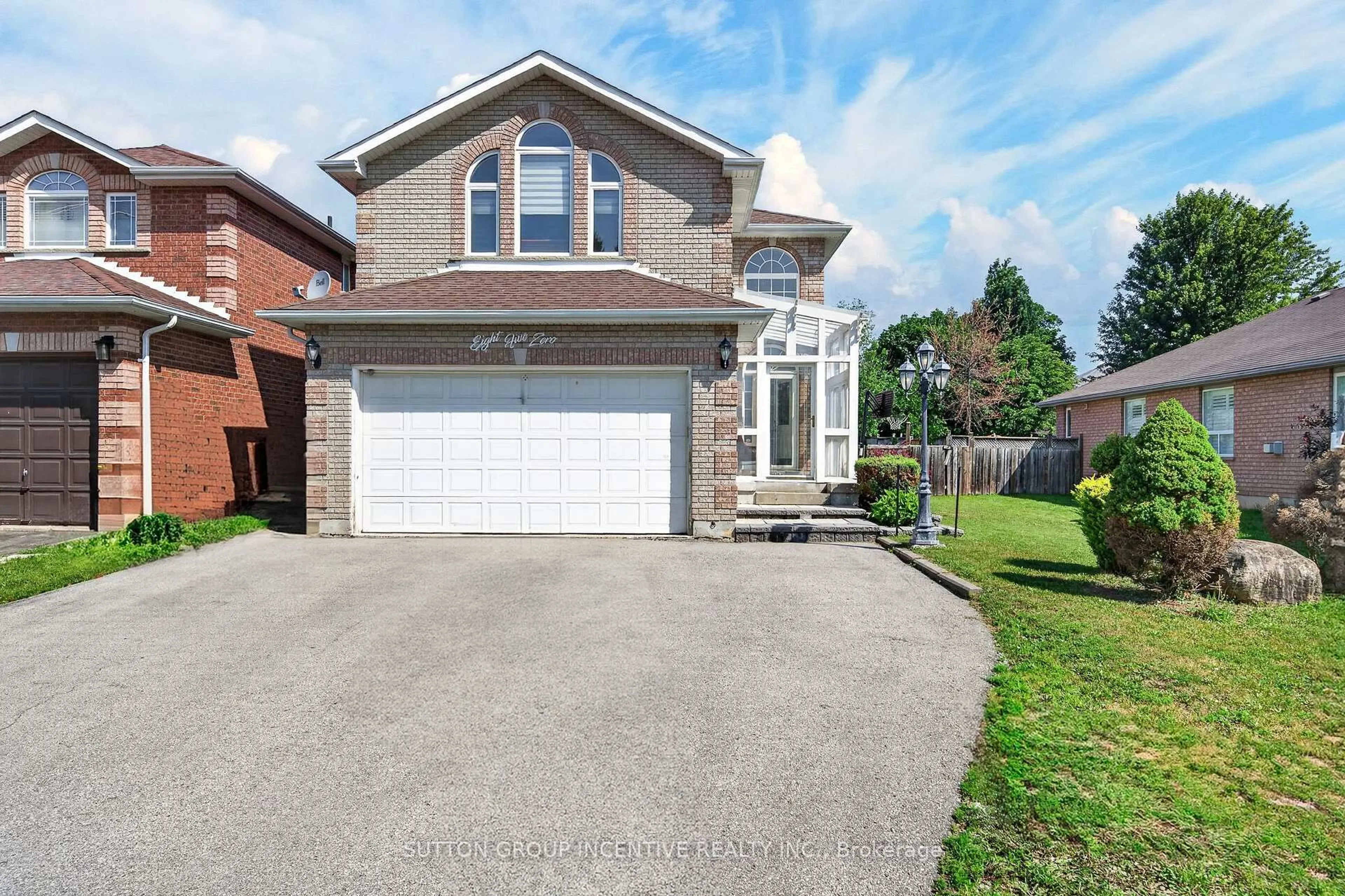 Home with brick exterior material, street for 850 Leslie Dr, Innisfil Ontario L9S 2B8
