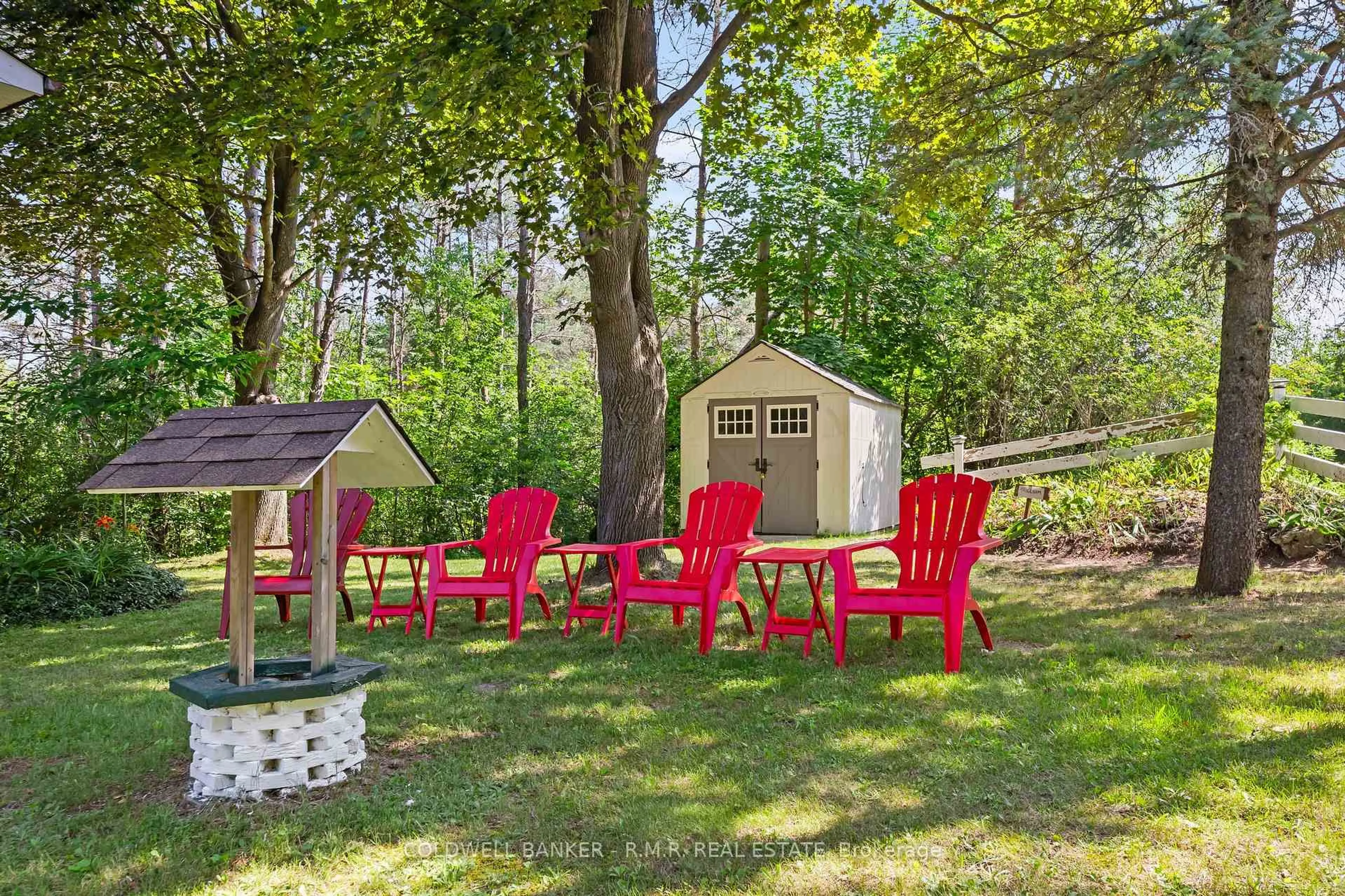 Patio, forest/trees view for 514 Old Stouffville Rd, Uxbridge Ontario L9P 1R4