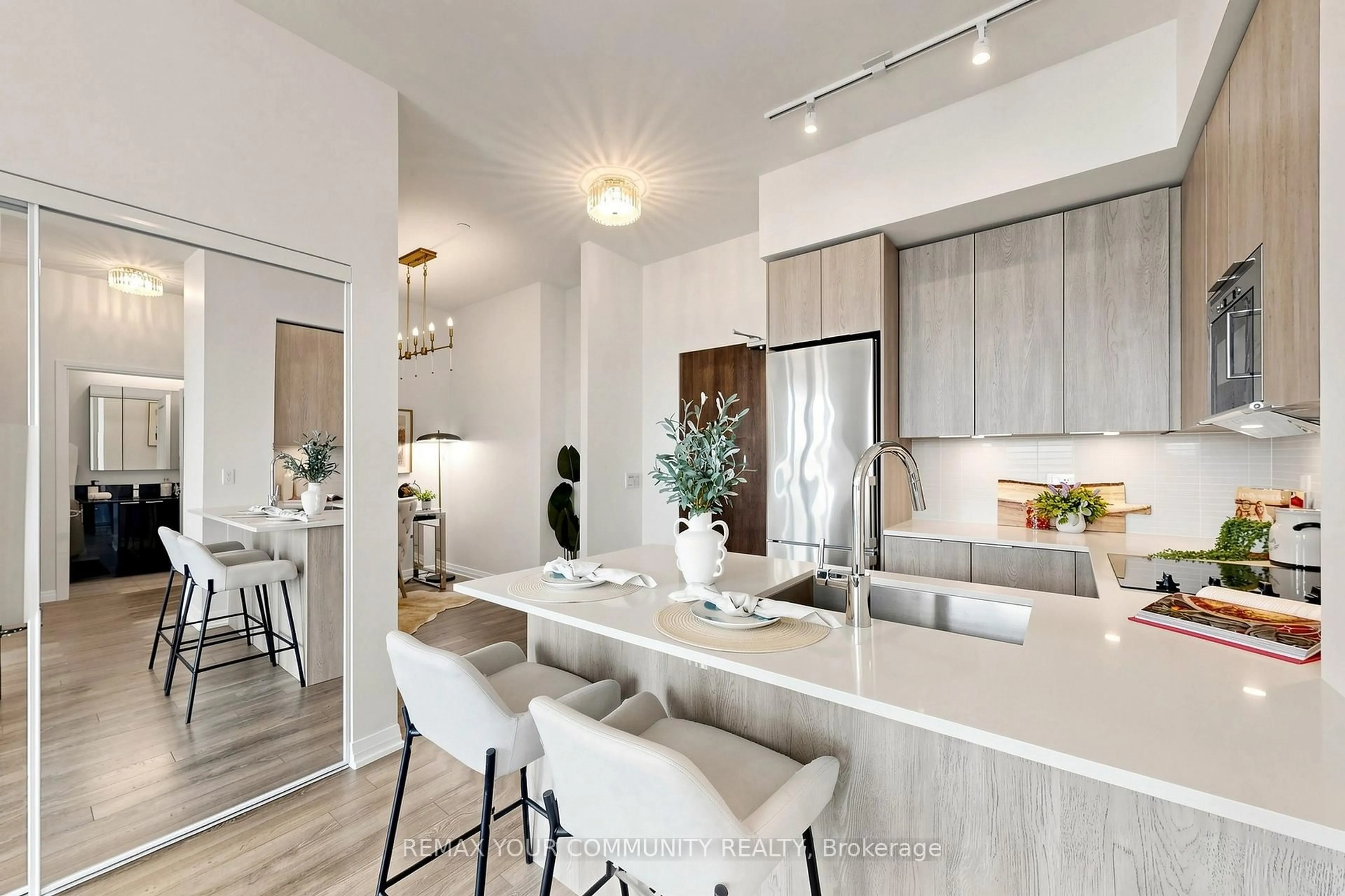 Open concept kitchen, unknown for 99 Eagle Rock Way #PH10, Vaughan Ontario L6A 5A7