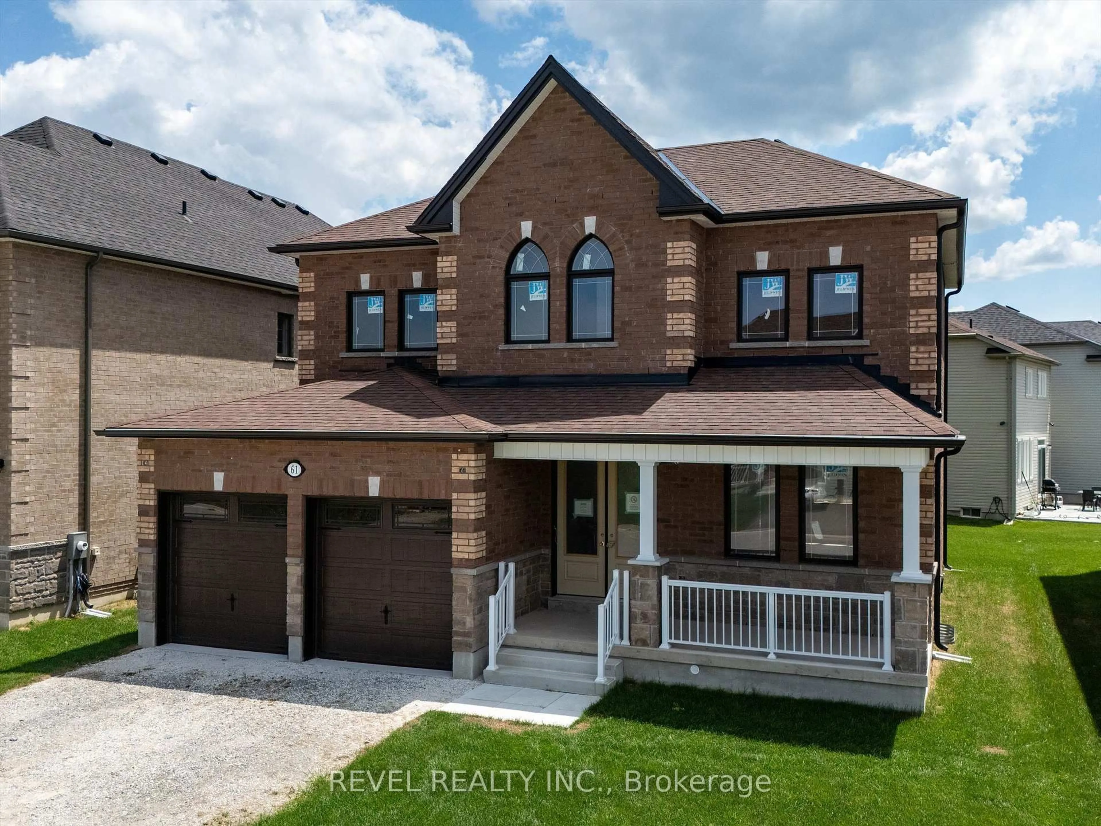 Home with brick exterior material, building for 61 Wood Cres, Essa Ontario L3W 0M5