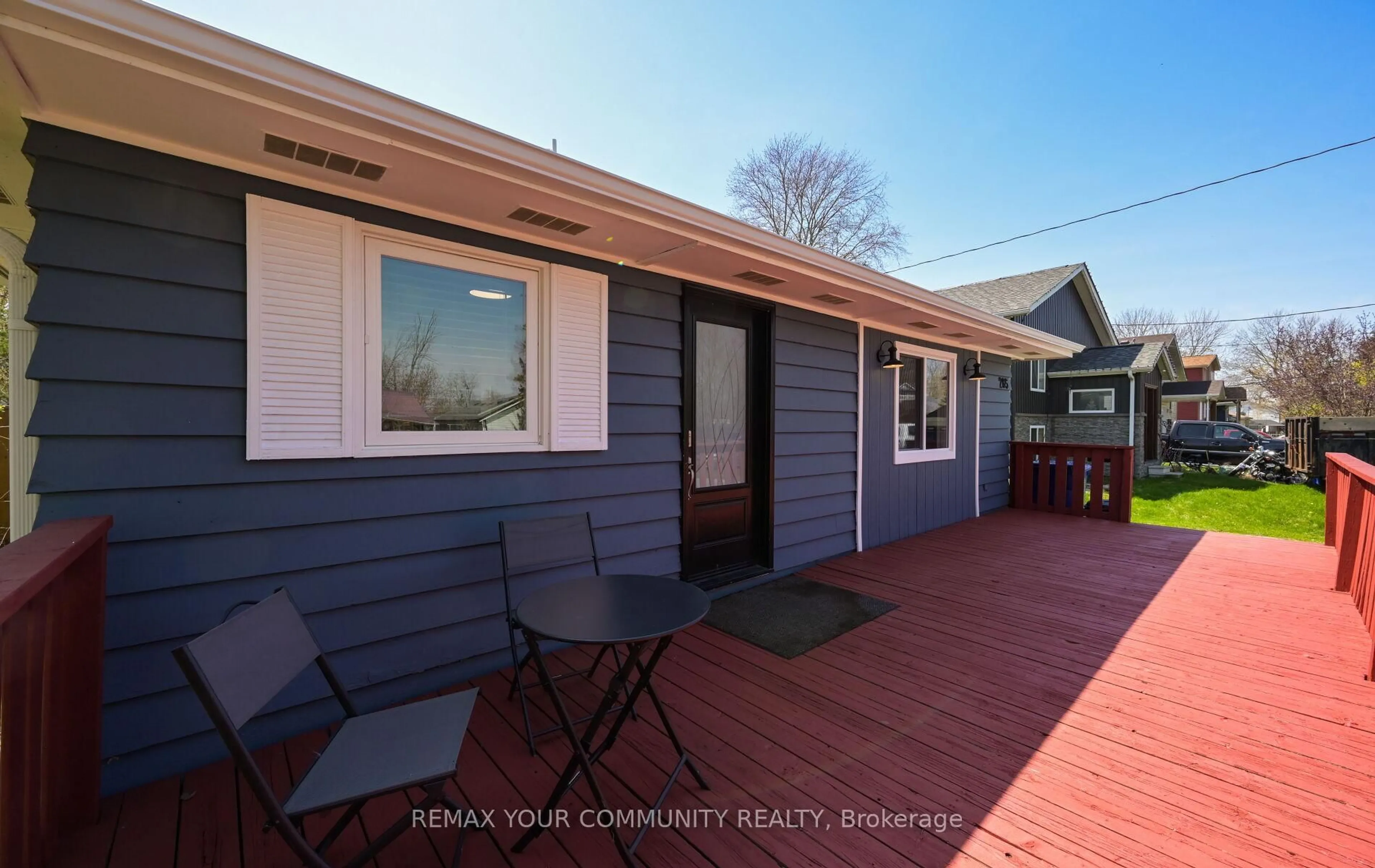 Unknown for 285 Kenwood Ave, Georgina Ontario L4P 2X6