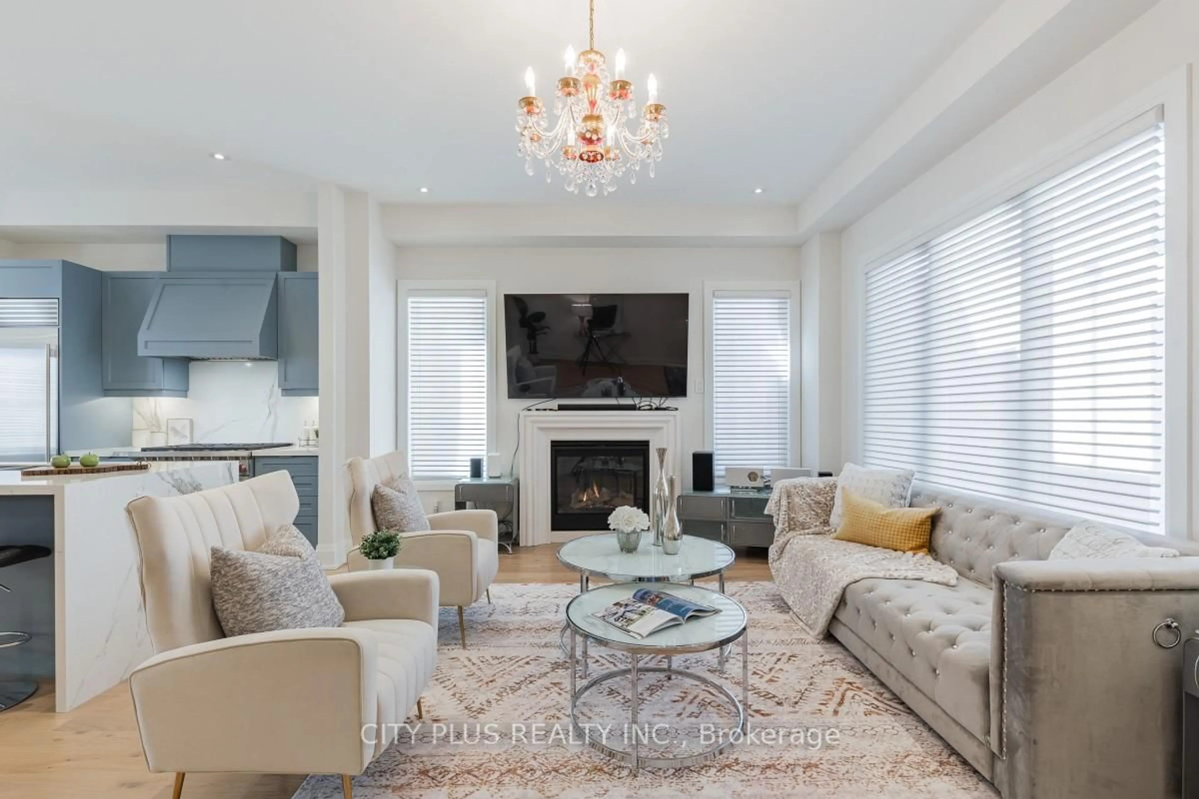 Living room with furniture, unknown for 9398 Bayview Ave, Richmond Hill Ontario L4C 4Z2