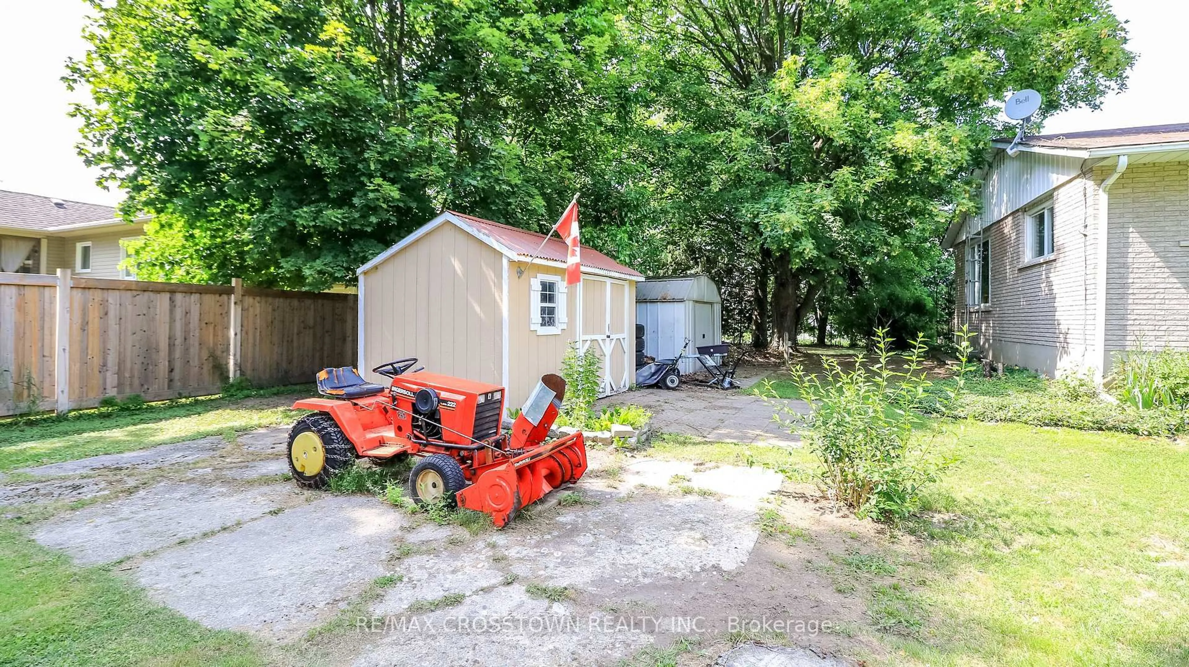 Shed for 1412 Thomas Dr, Innisfil Ontario L0L 1R0