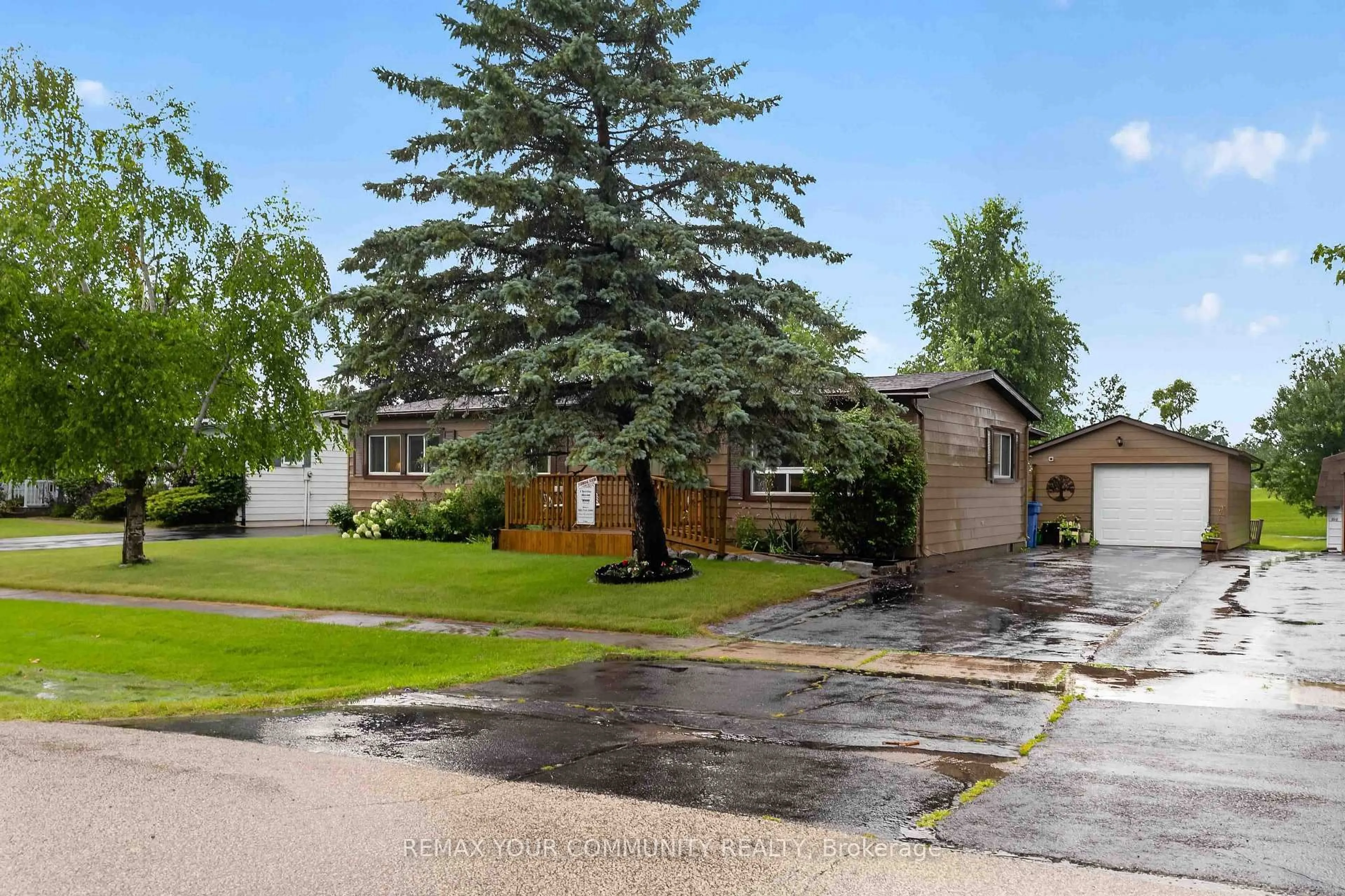 Unknown for 165 Roxanna Dr, Georgina Ontario L0E 1R0