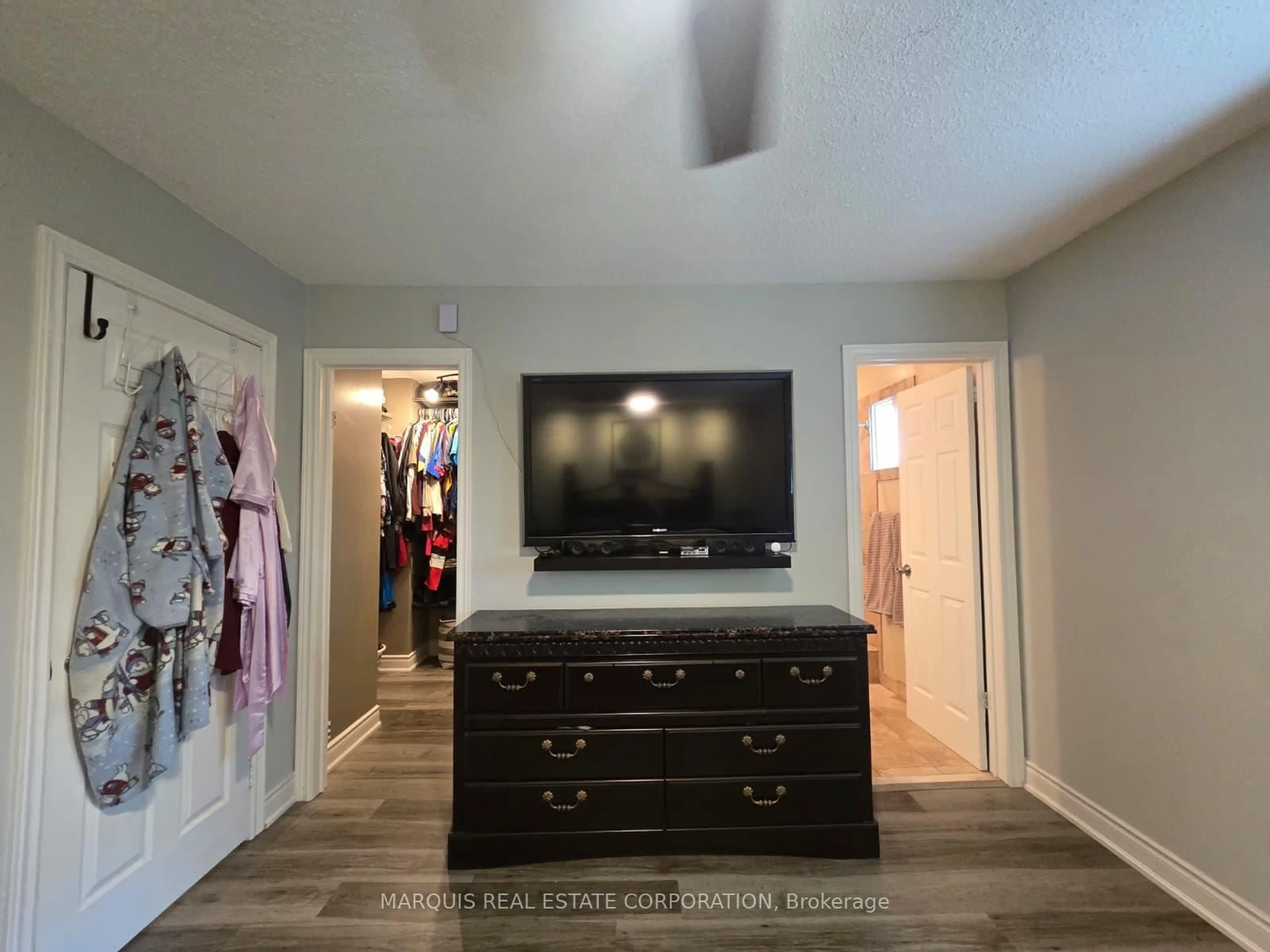 Unknown for 198 Forsyth Rd, Newmarket Ontario L3Y 7Y1